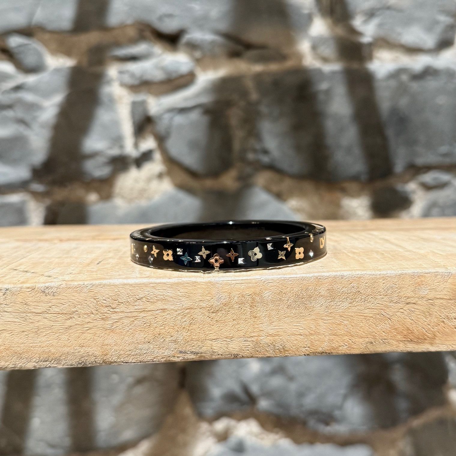 Louis Vuitton Louis Vuitton Black Inclusion Art Deco Bangle Bracelet Size ONE SIZE - 4 Thumbnail