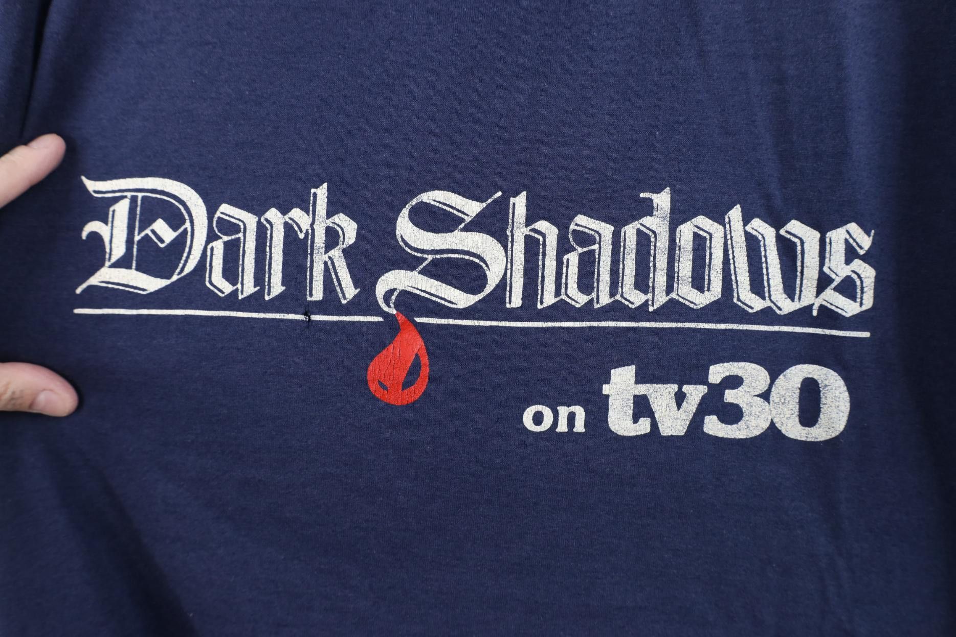 Vintage Vintage 60s 70s Shadows Soap Opera tv 30 Vampire T-Shirt USA Size US L / EU 52-54 / 3 - 4 Thumbnail