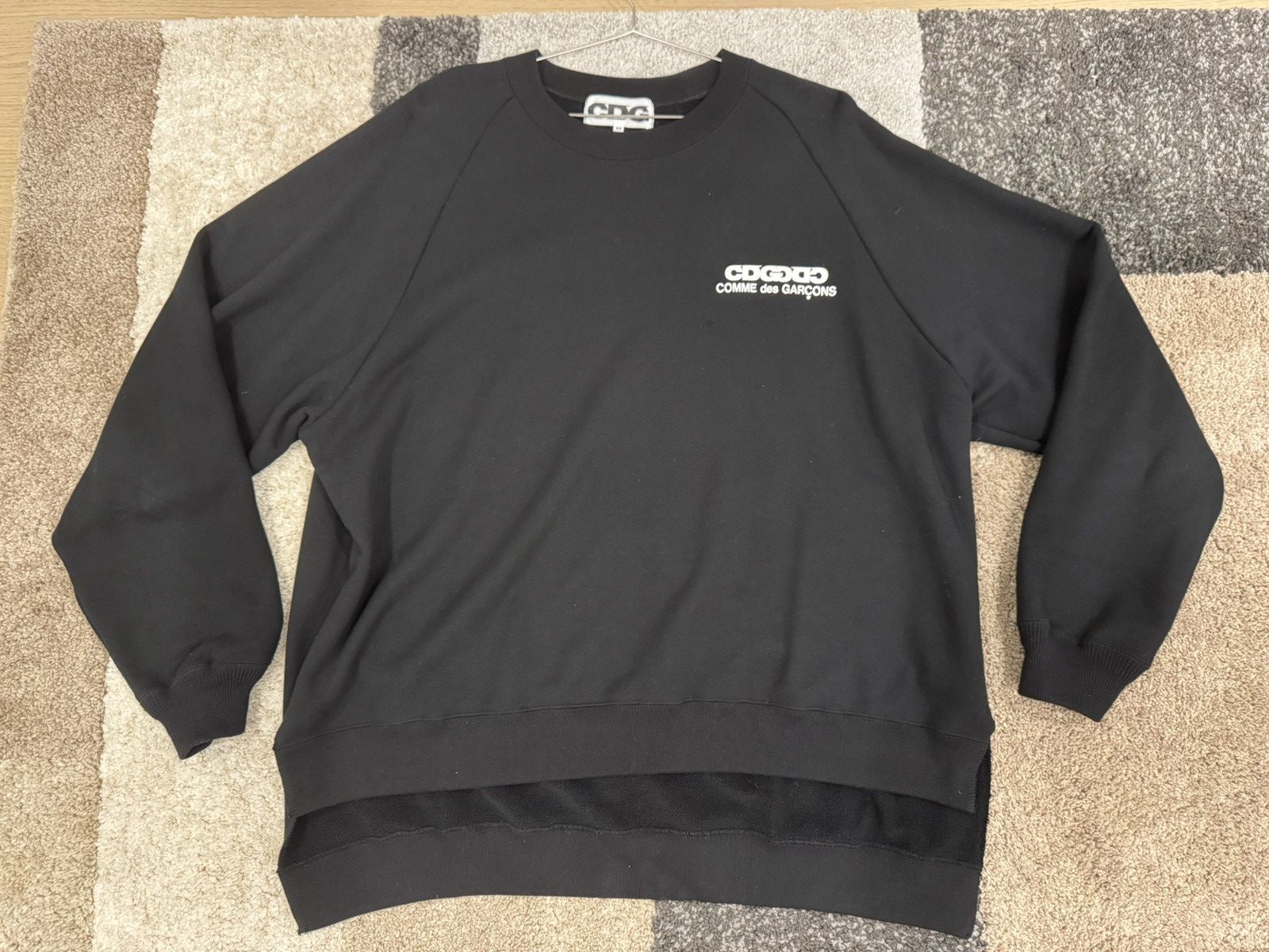 CDG by Comme des Garcons CDG Oversized Reverse Logo Sweatshirt Black Sz M Size US M / EU 48-50 / 2 - 1 Thumbnail