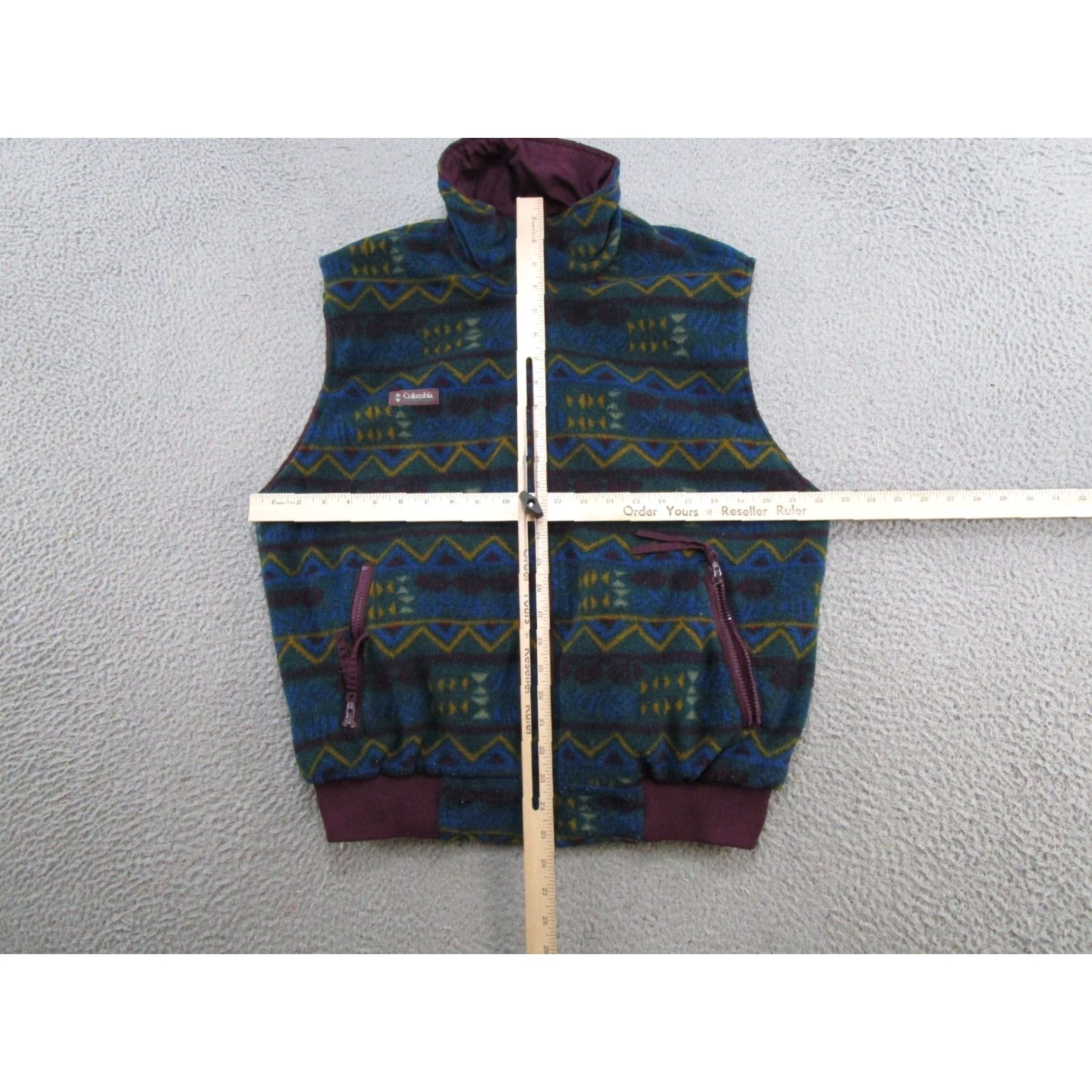 Vintage VINTAGE Columbia Reversible Vest Geometric Aztec Print Size M Green 90s Read Size US M / EU 48-50 / 2 - 2 Thumbnail