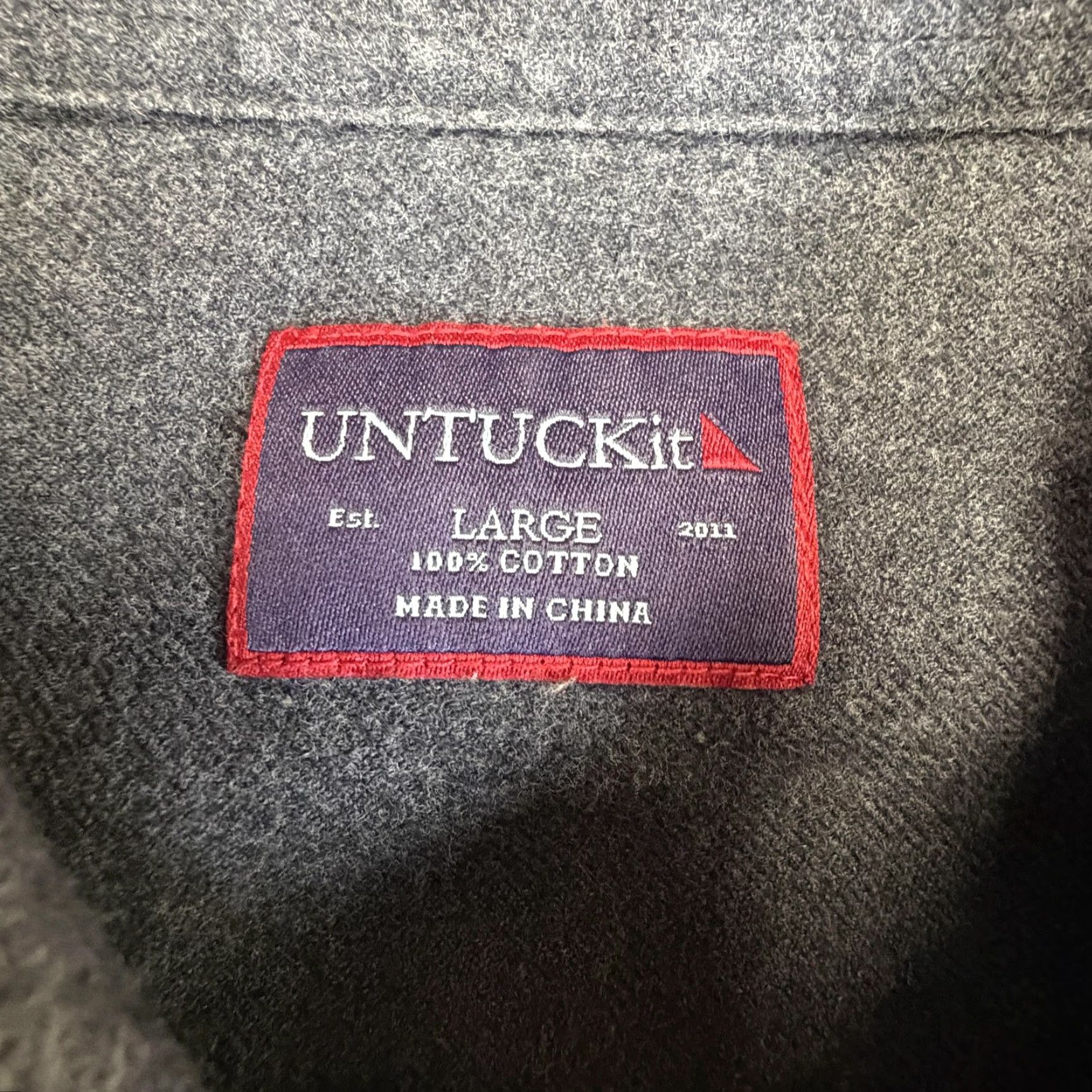 UNTUCKit UNTUCKit Shirt Mens Large Gray Flannel Button-Down Long Sleeve Untucked Fit Button Up Cotton Solid Casual, Business Men Large Gray UNTUCKit Shirt Size US L / EU 52-54 / 3 - 3 Thumbnail