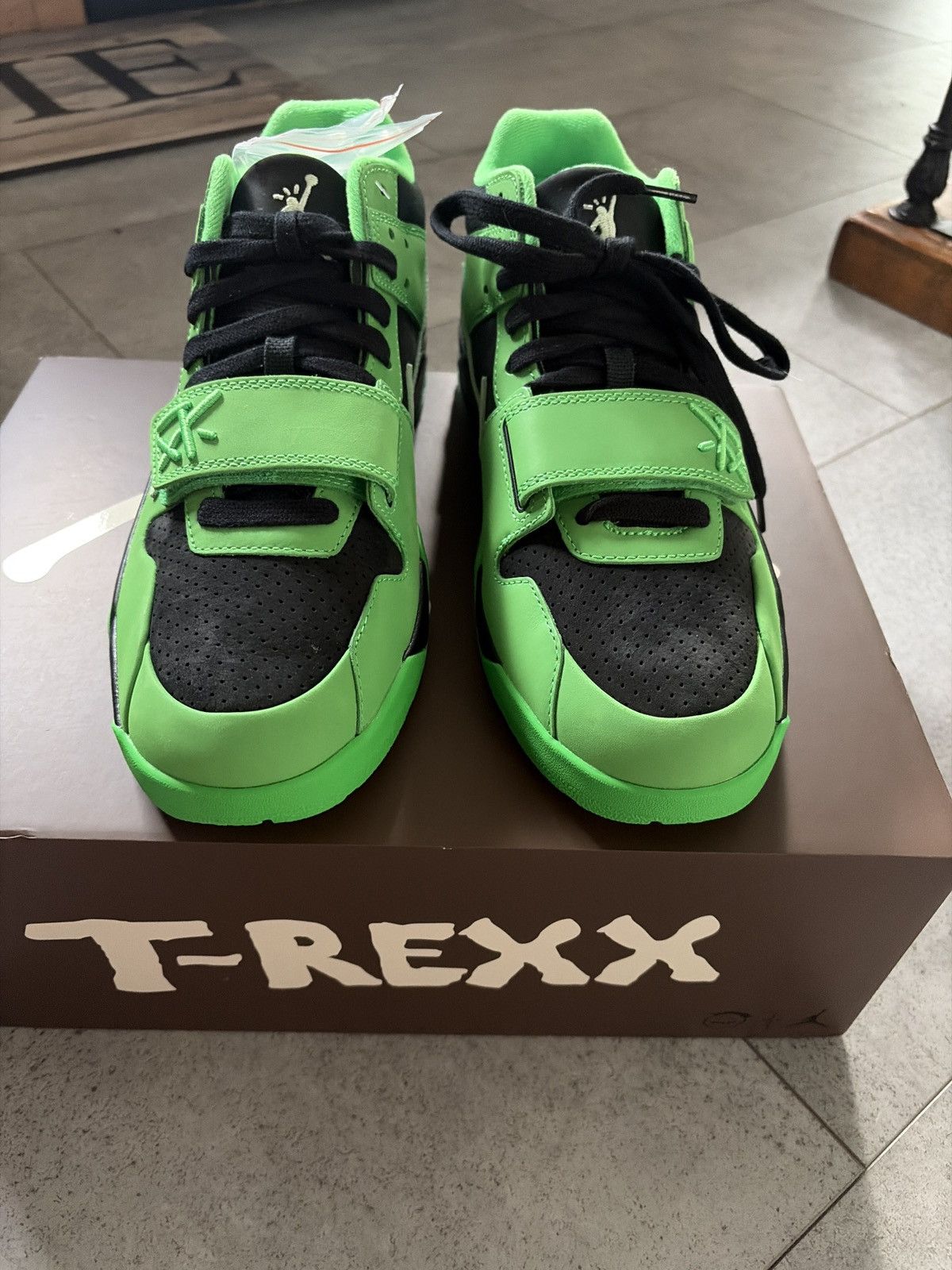 Travis Scott Travis Scott Jumpman Jack Green Spark Size US 11 / EU 44 - 3 Thumbnail