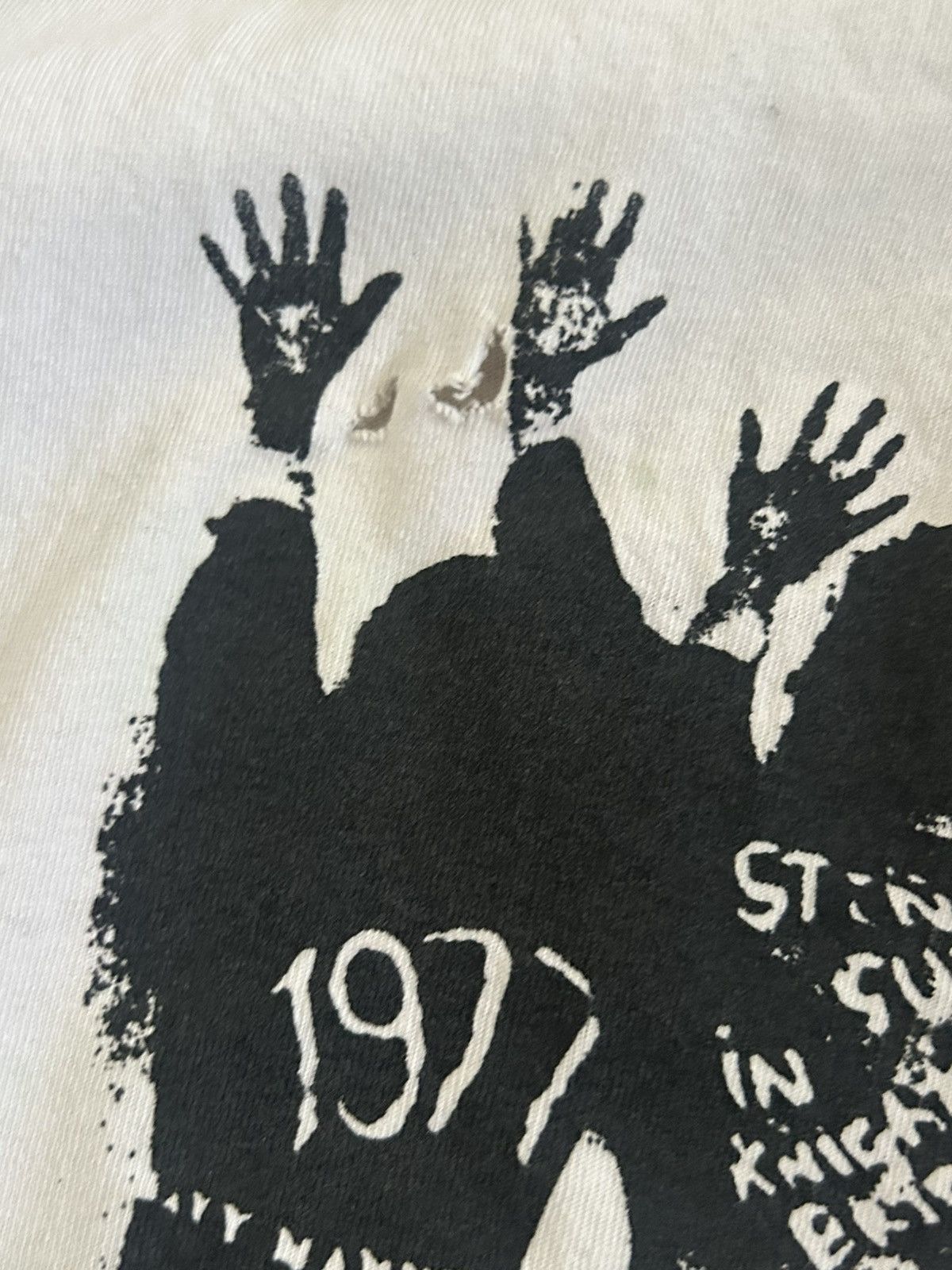 Alstyle The clash 1977 Size US L / EU 52-54 / 3 - 4 Thumbnail