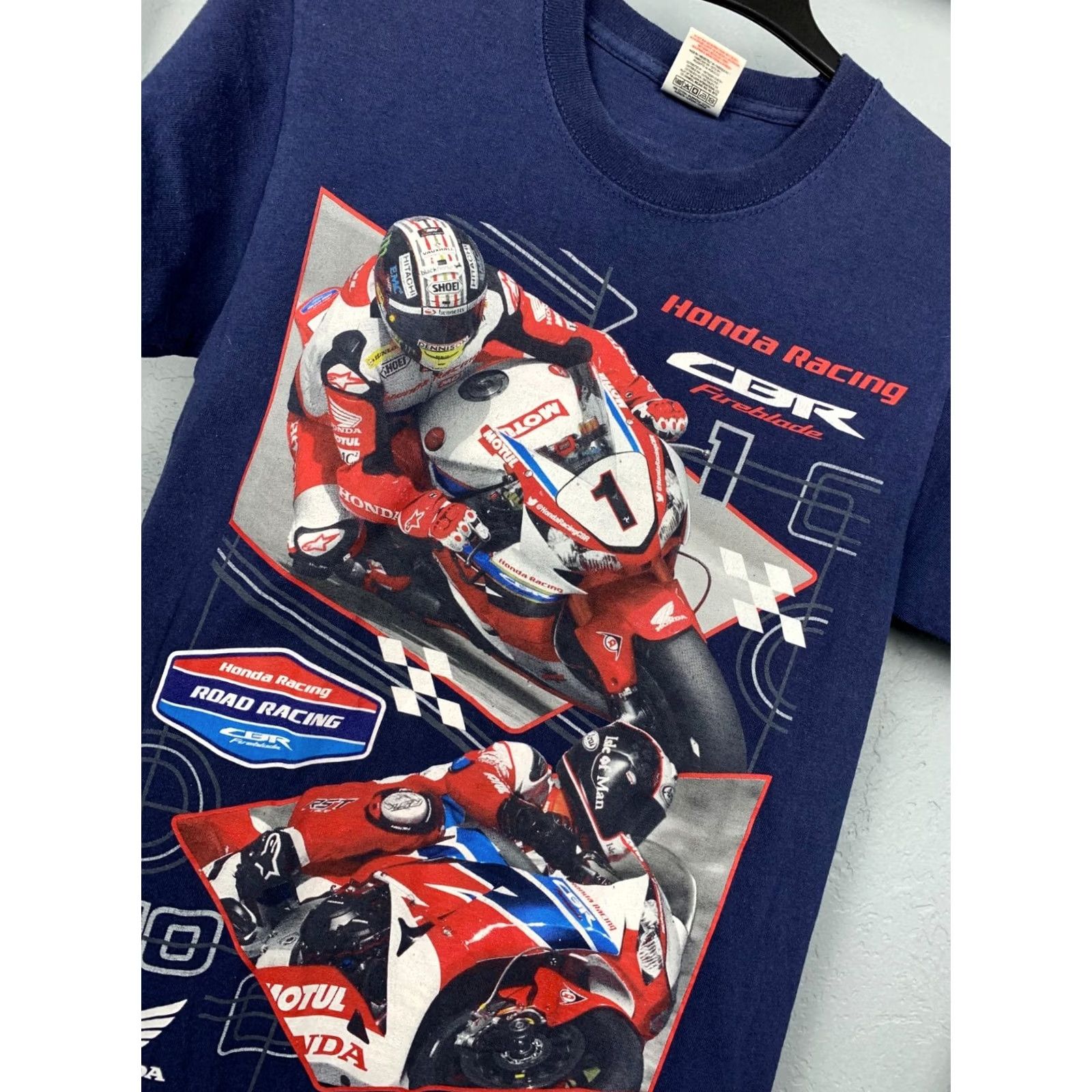 Honda Honda CBR Vintage Racing Team Mens Crew Neck T-Shirt Size S Blue Cotton Graphic Print Crew Neck Short Sleeve T-Shirt Mens Size US S / EU 44-46 / 1 - 2 Thumbnail