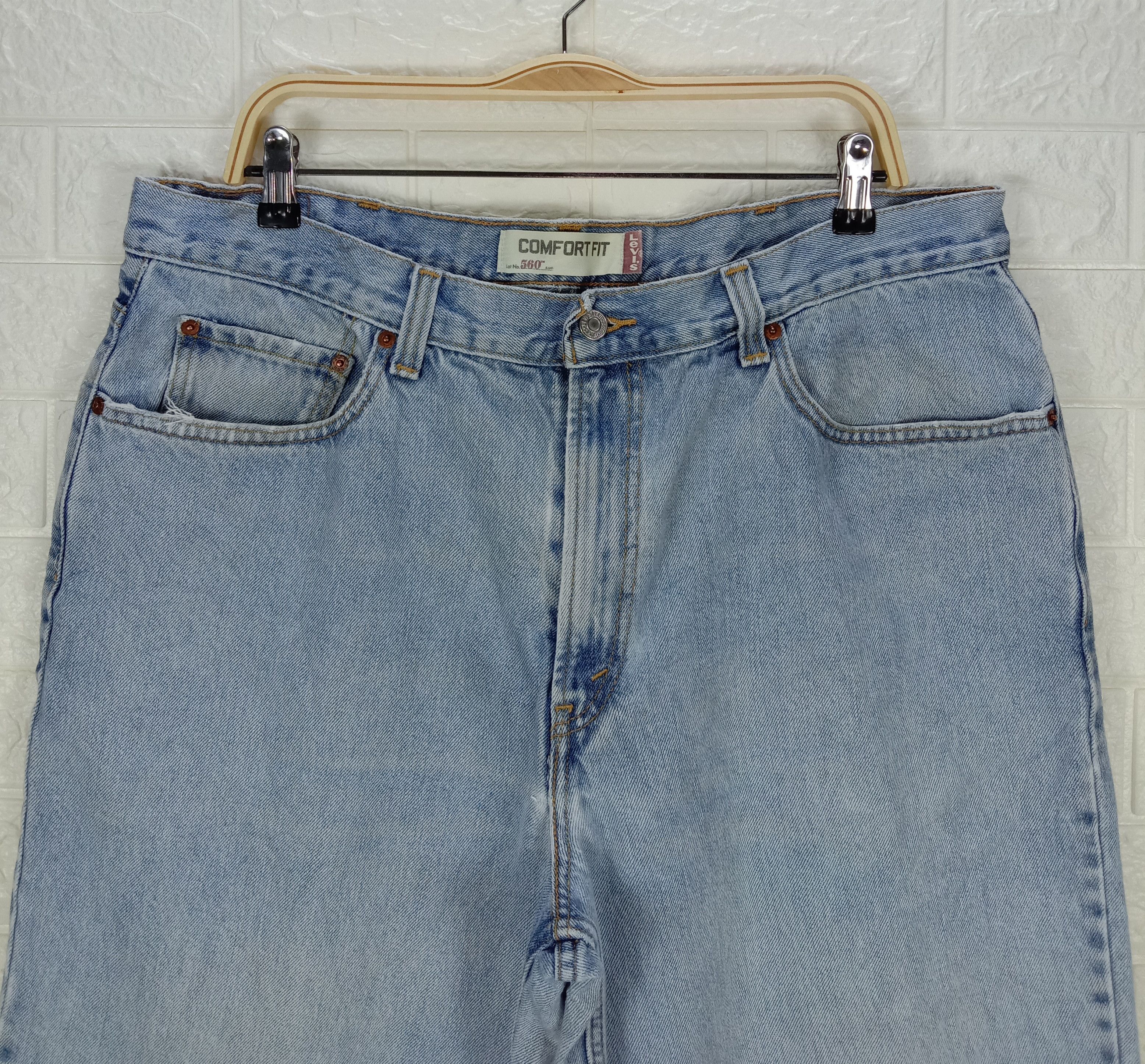Levi's Vintage Levi's 560 Jeans Light Wash Comfort Fit Denim Size US 38 / EU 54 - 2 Thumbnail