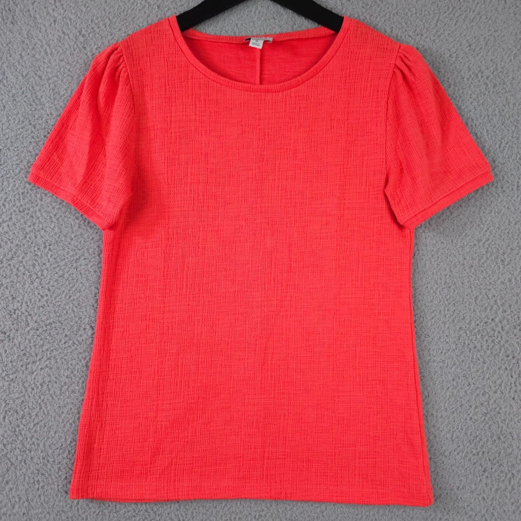 J.Crew J.CREW Shirt Womens Small Coral Puff Sleeve Textured Crew Neck Top Preppy Size S / US 4 / IT 40 - 2 Thumbnail