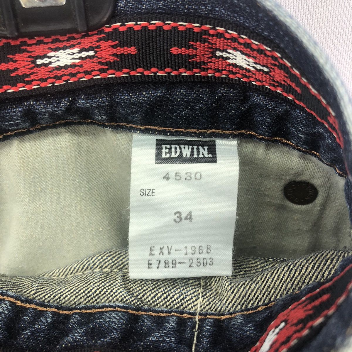 Edwin Vintage 2000s Distressed Edwin Navajo Short Pants Size US 37 - 19 Thumbnail