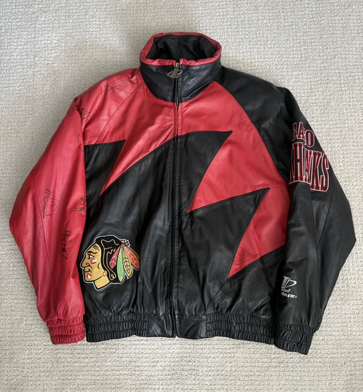 Logo Athletic Signed 1990s Chicago Blackhawks Shark Tooth Leather Jacket Size US M / EU 48-50 / 2 - 1 Thumbnail