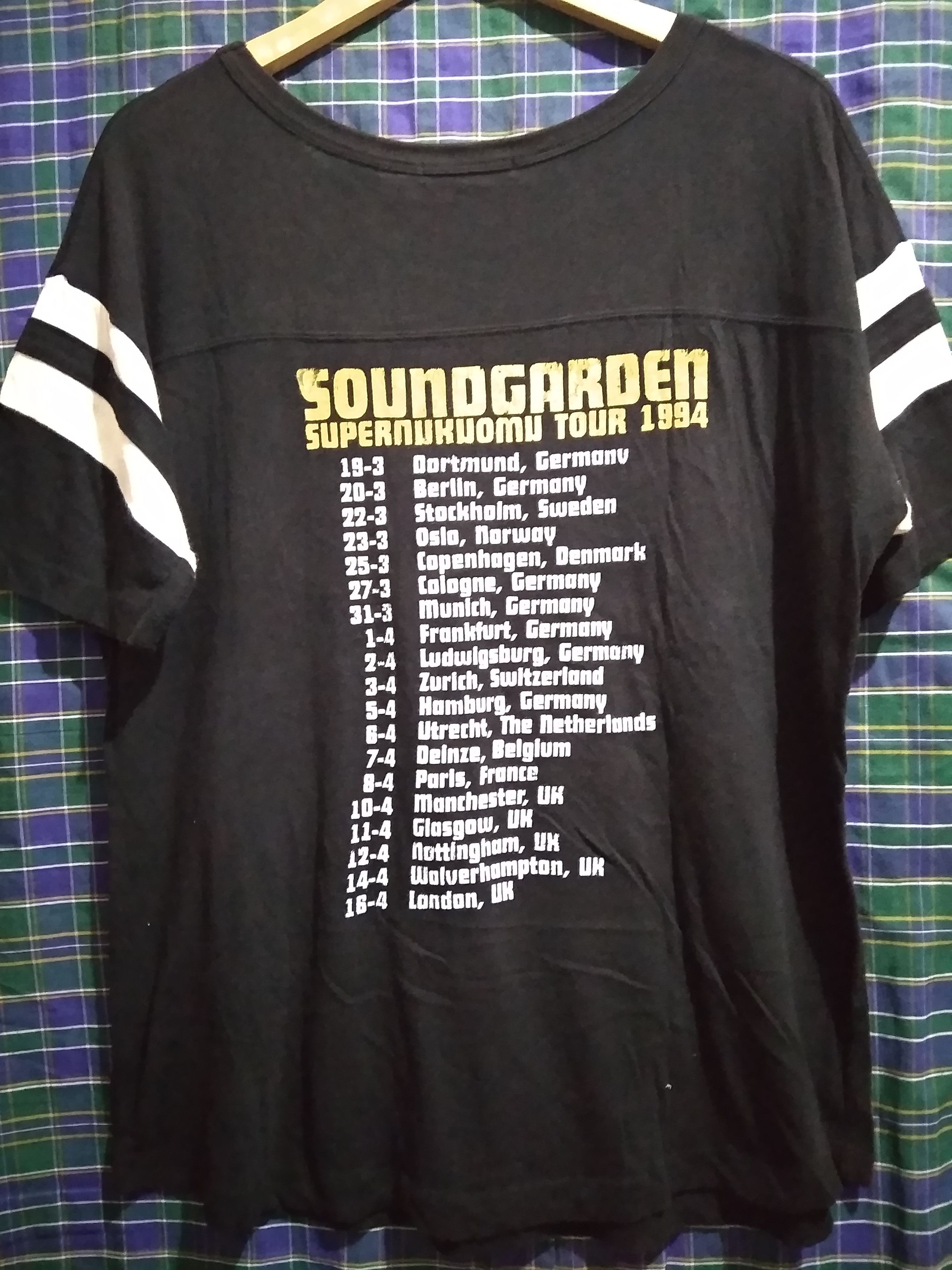 Band Tees Rare Forever 21 Soundgarden Super unknown 94 tour Size US L / EU 52-54 / 3 - 4 Thumbnail