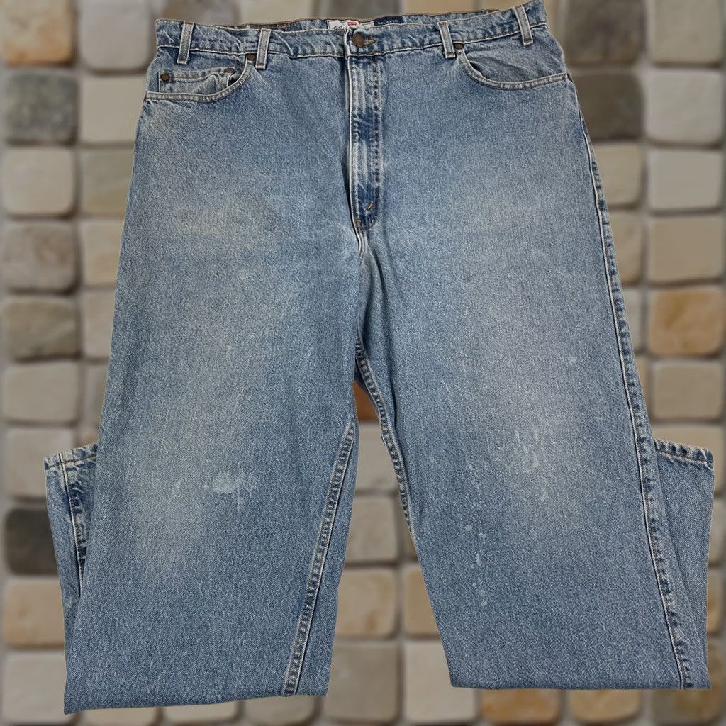 Levi's Levi's 540 Vintage Jeans Men 42 x 30 Blue Relaxed Straight Leg Mid Wash - Medium Size Size US 42 / EU 58 - 1 Thumbnail
