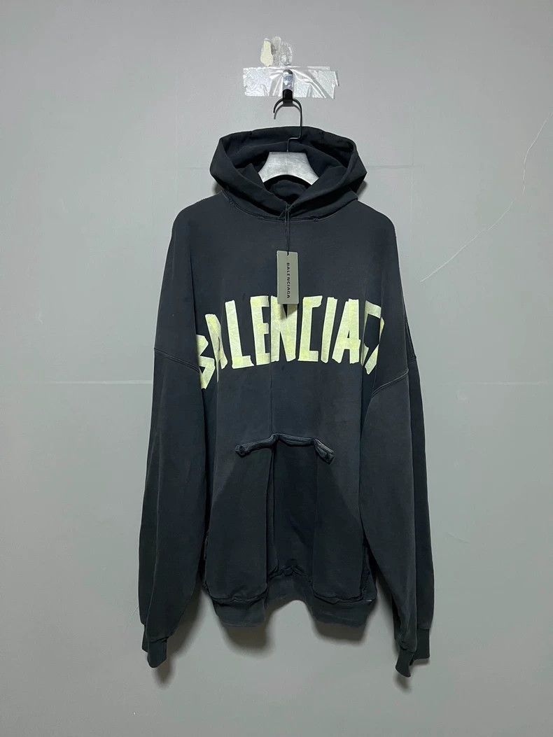 Balenciaga Balenciaga Logo Hoodie in Black Color-2506 Size US M / EU 48-50 / 2 - 1 Thumbnail