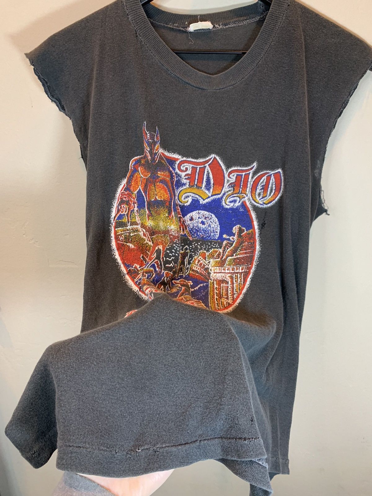 Band Tees × Vintage RARE Vintage 80’s Dio In Concert Art Single Stitch Cut Shirt Size US L / EU 52-54 / 3 - 5 Thumbnail