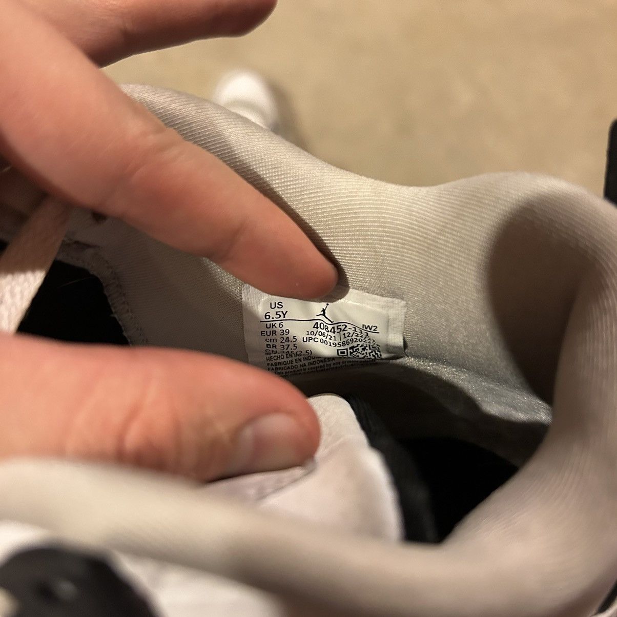 Jordan Brand × Nike Air Jordan 4 Retro Military Black 2022 US 6.5 Size US 6.5 / EU 39-40 - 9 Thumbnail