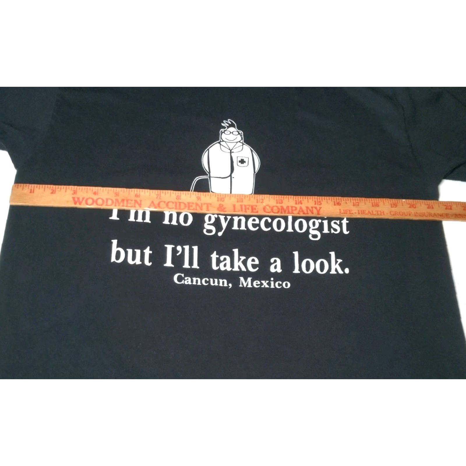 REEF VINTAGE Reef Im No Gynecologist But I'll Take A Look Shirt Cancun Mexico Funny Doctor T-Shirt Mens Regular Black Cotton Short Sleeve Crew Neck M Size Size US M / EU 48-50 / 2 - 6 Thumbnail