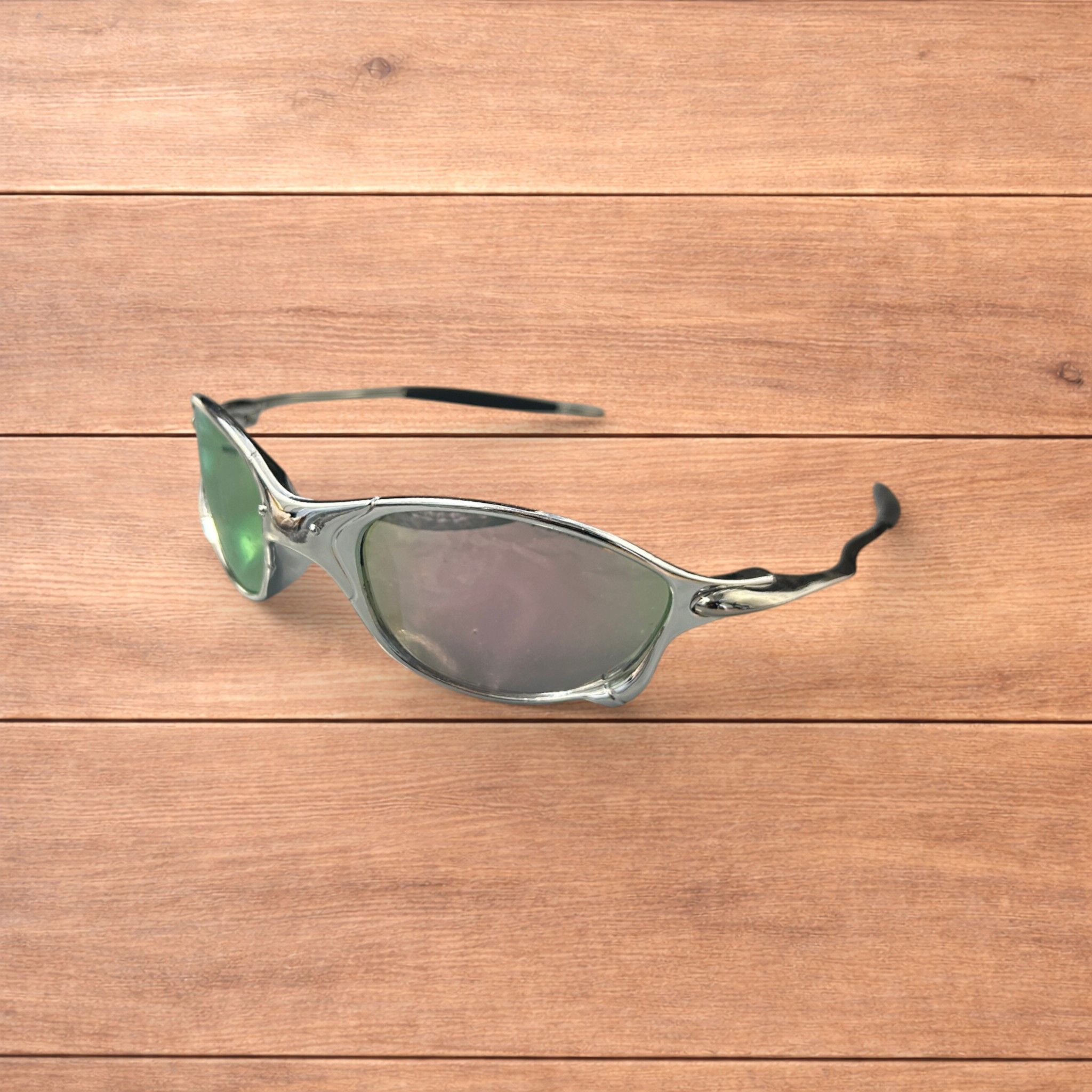 Japanese Brand Insane metal frame sunglasses in silver with purple lens. Size ONE SIZE - 1 Thumbnail