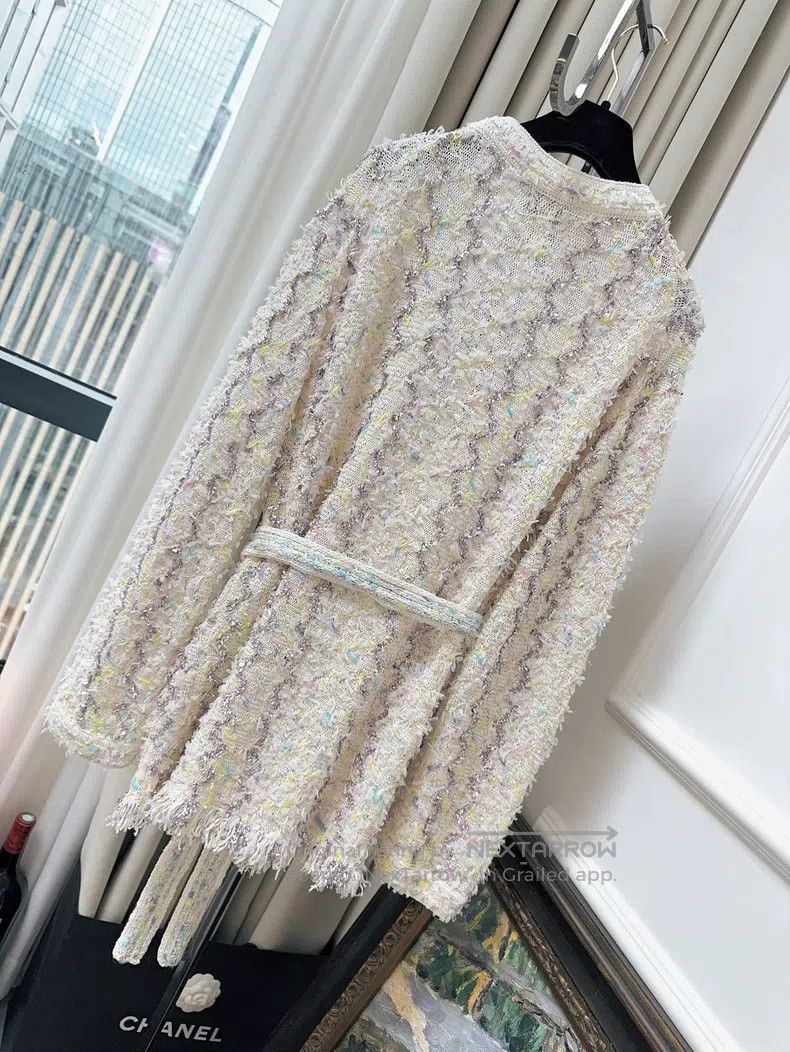 Chanel Chanel 22P beige sequin phantom striped tassel knitted lon Size XS / US 0-2 / IT 36-38 - 2 Thumbnail