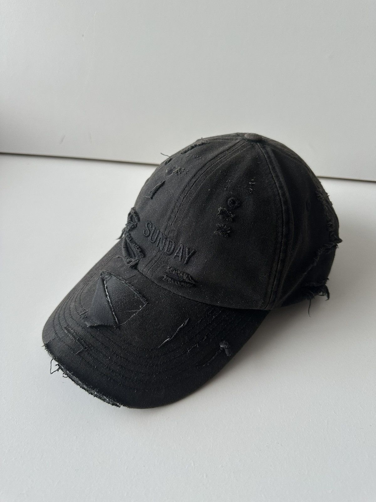 Reebok × Vetements Vetements Reebok Demna Sunday Distressed Cap Size ONE SIZE - 1 Thumbnail