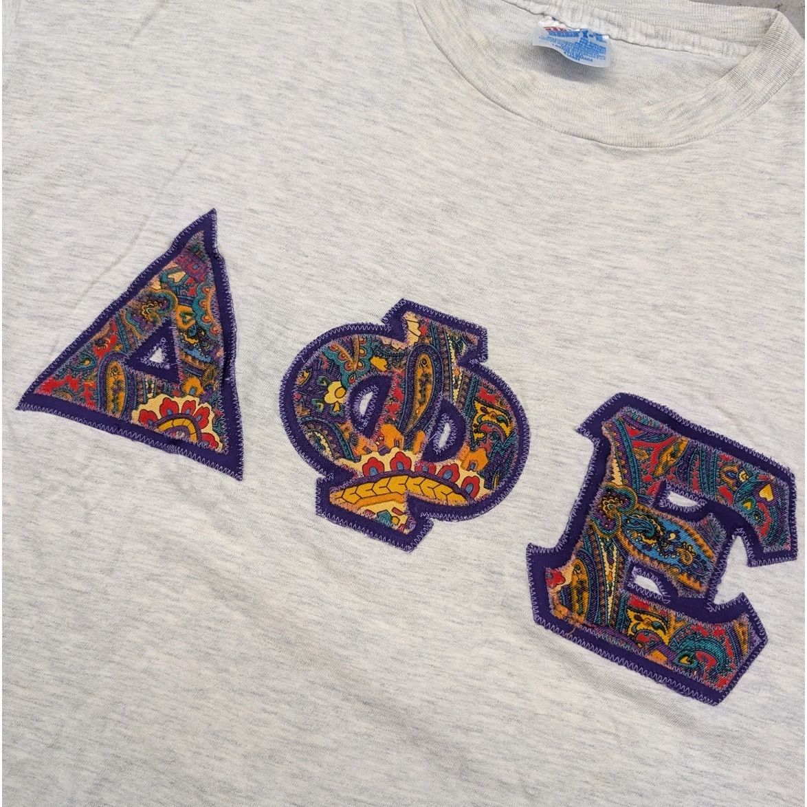 Hanes × Vintage Vintage 90s Delta Phi Epsilon Patches Hanes t-shirt Size US XL / EU 56 / 4 - 2 Thumbnail