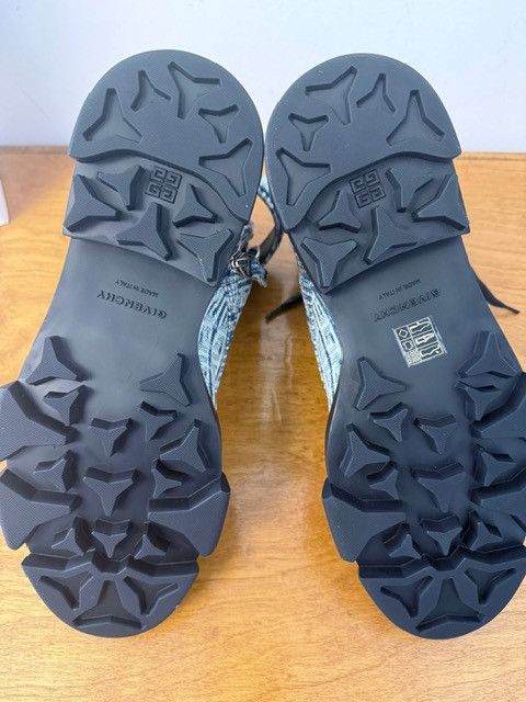 Givenchy Givenchy Terra 4G Monogram Combat Boots EU 40.5 NIB Size US 10.5 / IT 40.5 - 13 Thumbnail