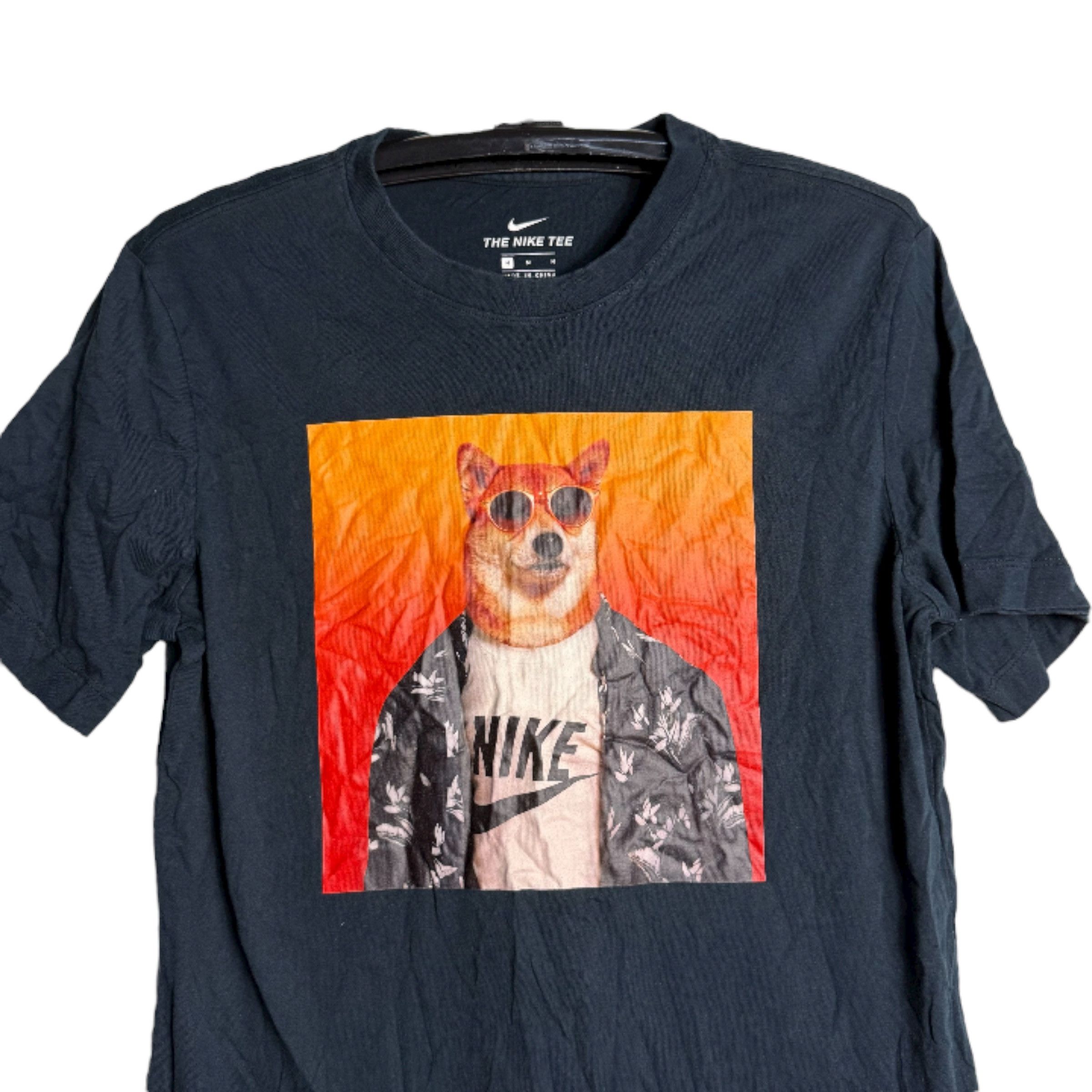 Nike 🔥RARE🔥Nike Sportwear Stroy Pack Shiba Inu Dog T-shirt Size US M / EU 48-50 / 2 - 2 Thumbnail