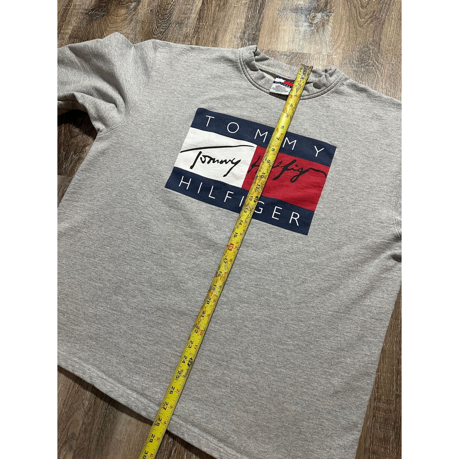 Tommy Hilfiger × Vintage Vintage Tommy Hilfiger Flag Logo Sweatshirt XL Heather Gray Size US XL / EU 56 / 4 - 7 Thumbnail