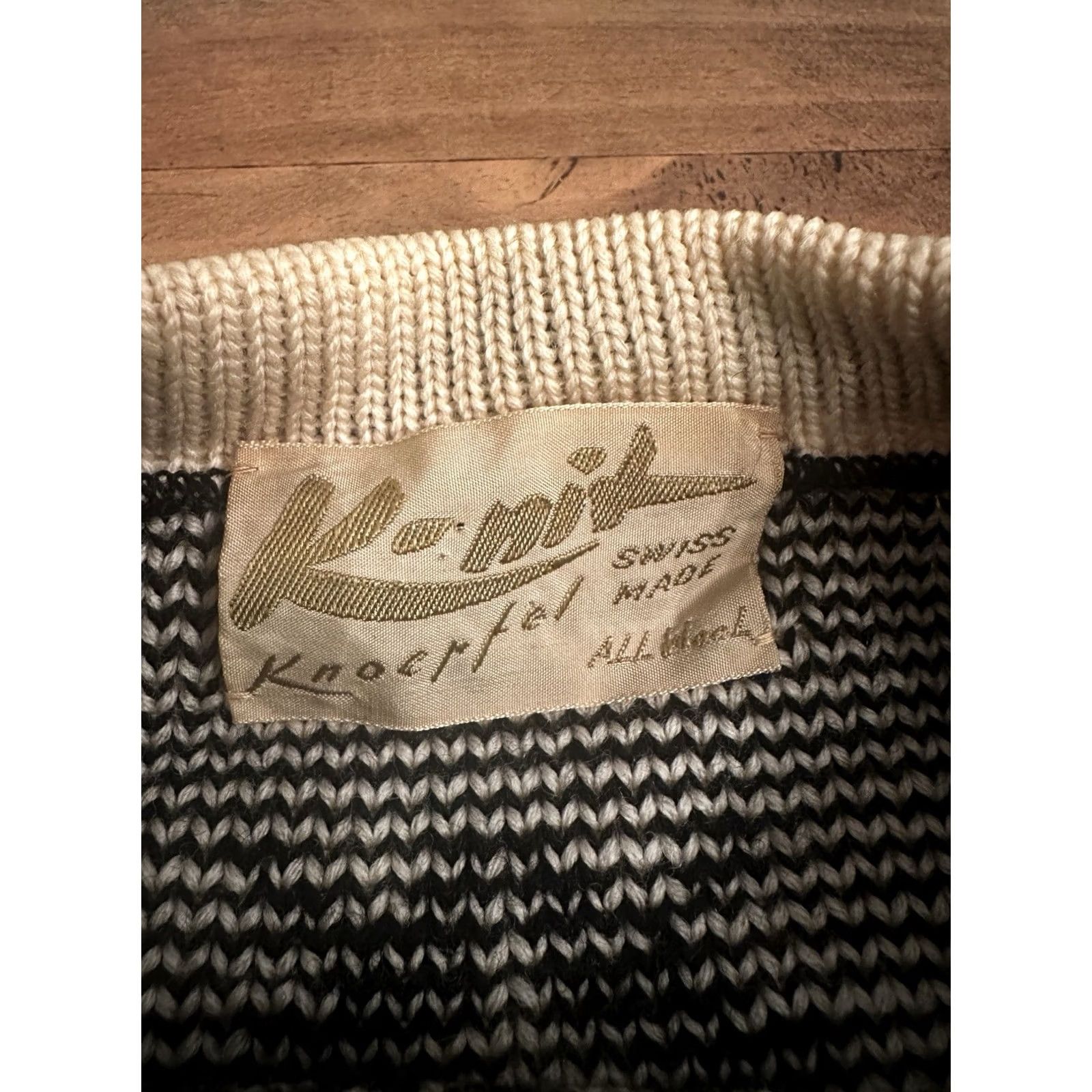 Vintage VINTAGE K-nit Swiss Made Wool Knit Sweater Black White Deer Women’s Size 42 Pullover Womens Size 42 Wool Knit Sweater Size M / US 6-8 / IT 42-44 - 4 Thumbnail