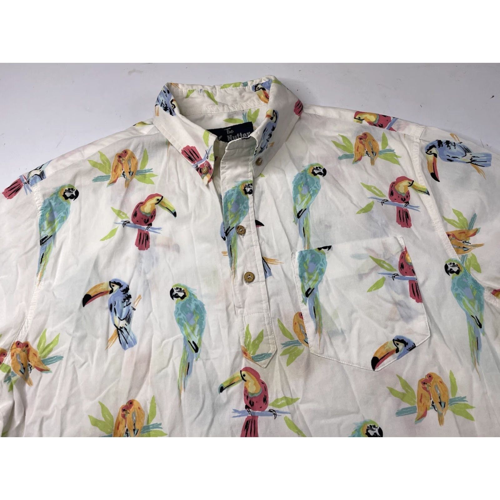 Chubbies Chubbies Shirt Parrot Macaw The Nutter Popover Button-Up Short Sleeve White L Mens Large Birds Size US L / EU 52-54 / 3 - 2 Thumbnail