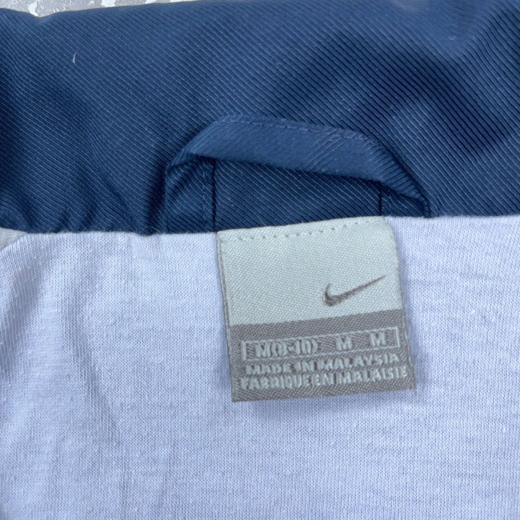 Nike VINTAGE Nike Jacket Women M Blue Windbreaker Coat Track Suit Y2K Size M / US 6-8 / IT 42-44 - 3 Thumbnail