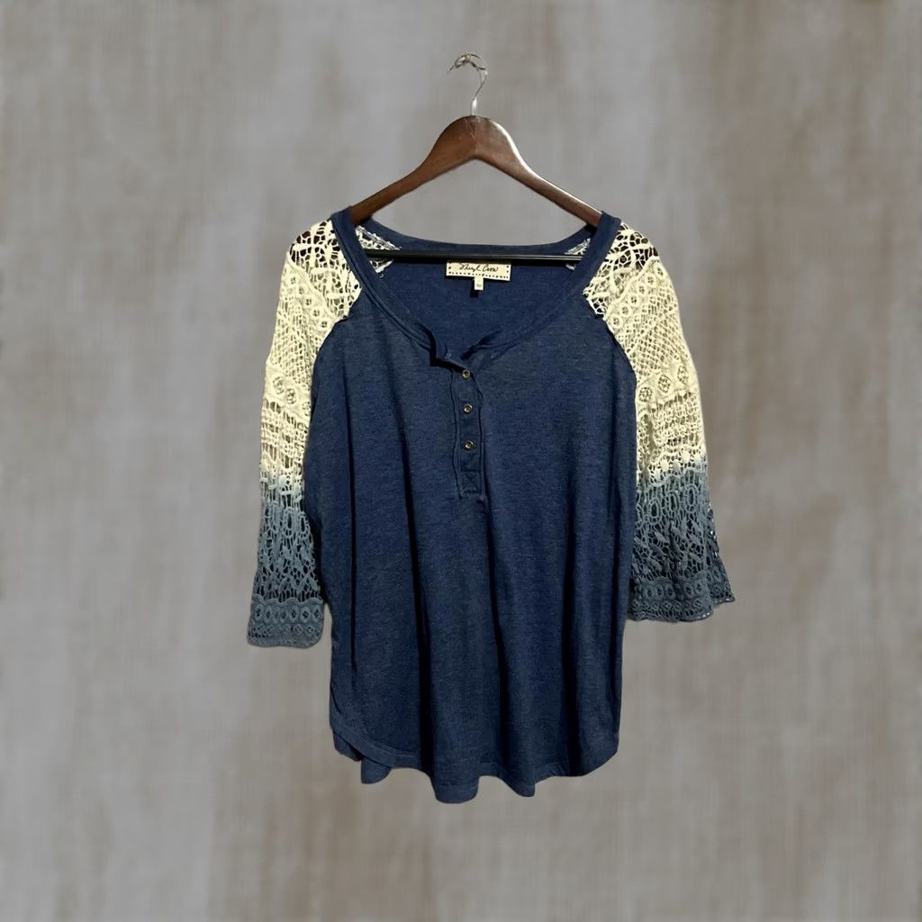 Vintage Sheryl Crow Women's Henley Top with Crochet Sleeves, Blue, L Size L / US 10 / IT 46 - 1 Thumbnail