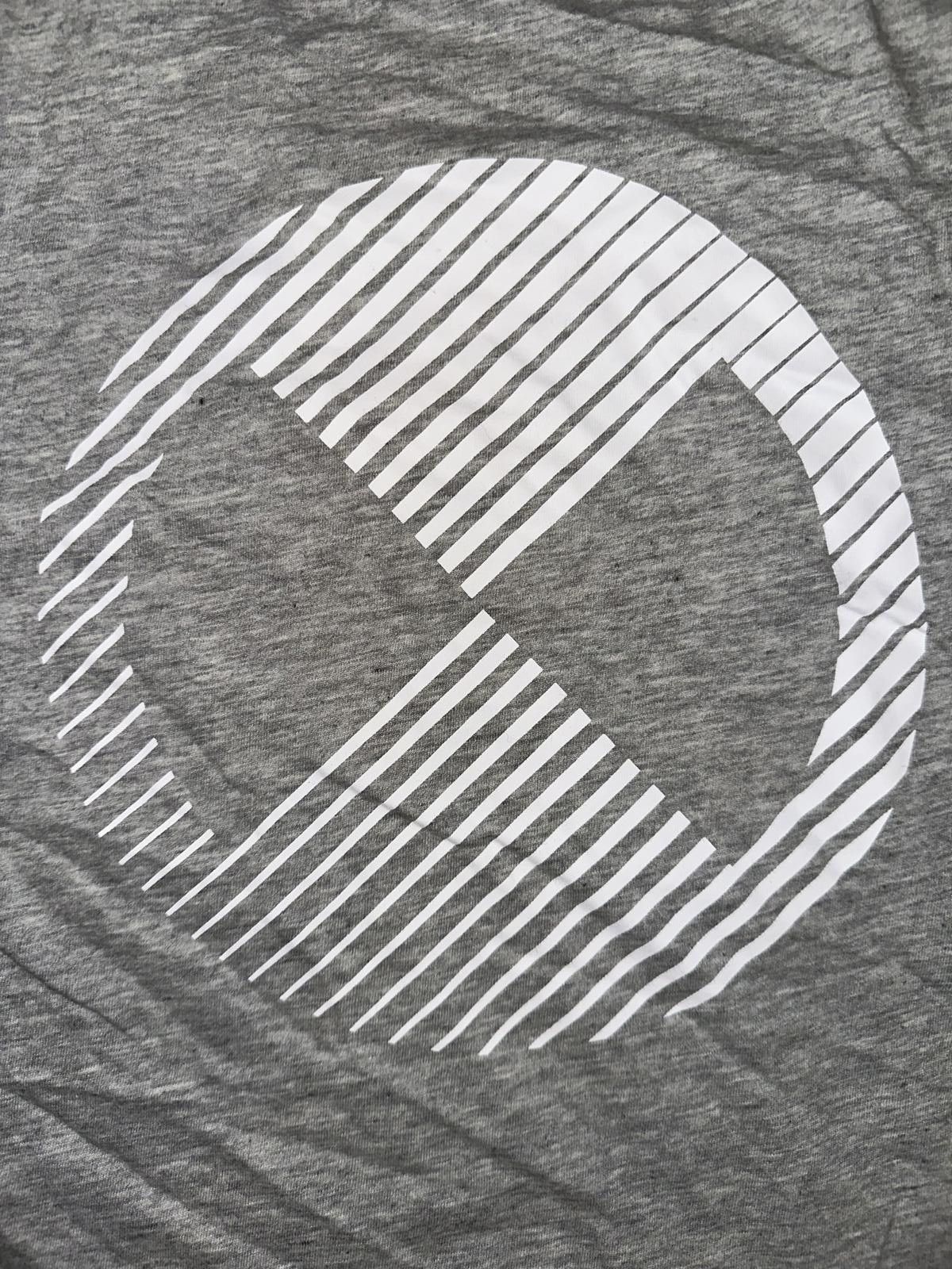 Nike Nike Men’s Dri-Fit Training Graphic T-Shirt Size US L / EU 52-54 / 3 - 8 Thumbnail