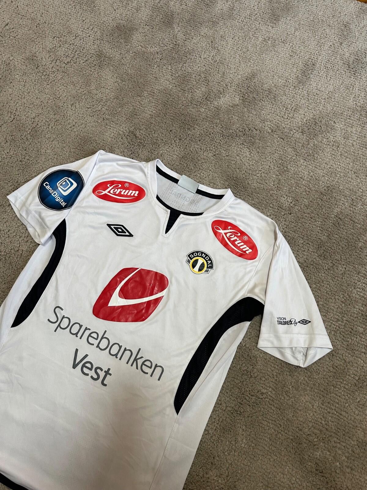 Umbro Umbro Sogndal Norway Home Football Shirt Soccer Jersey Sz S Size US S / EU 44-46 / 1 - 6 Thumbnail