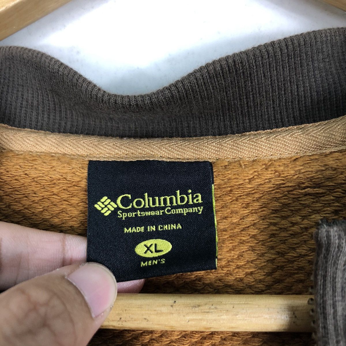 Columbia × Vintage Rare Columbia Sweater Hoodie Hiking Vintage Medium Size US M / EU 48-50 / 2 - 17 Thumbnail