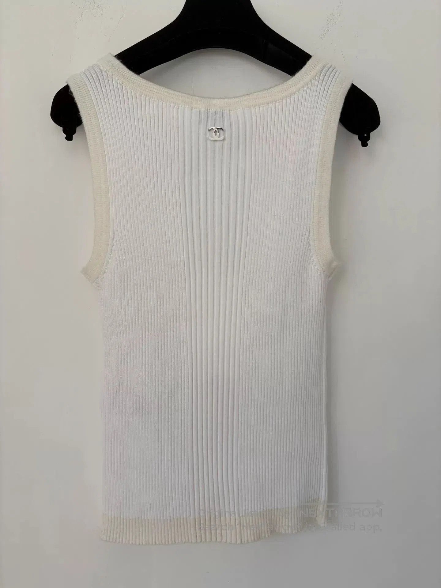 Chanel Chanel 25C White CC Cutout Knit Tank. Size US XS / EU 42 / 0 - 2 Thumbnail