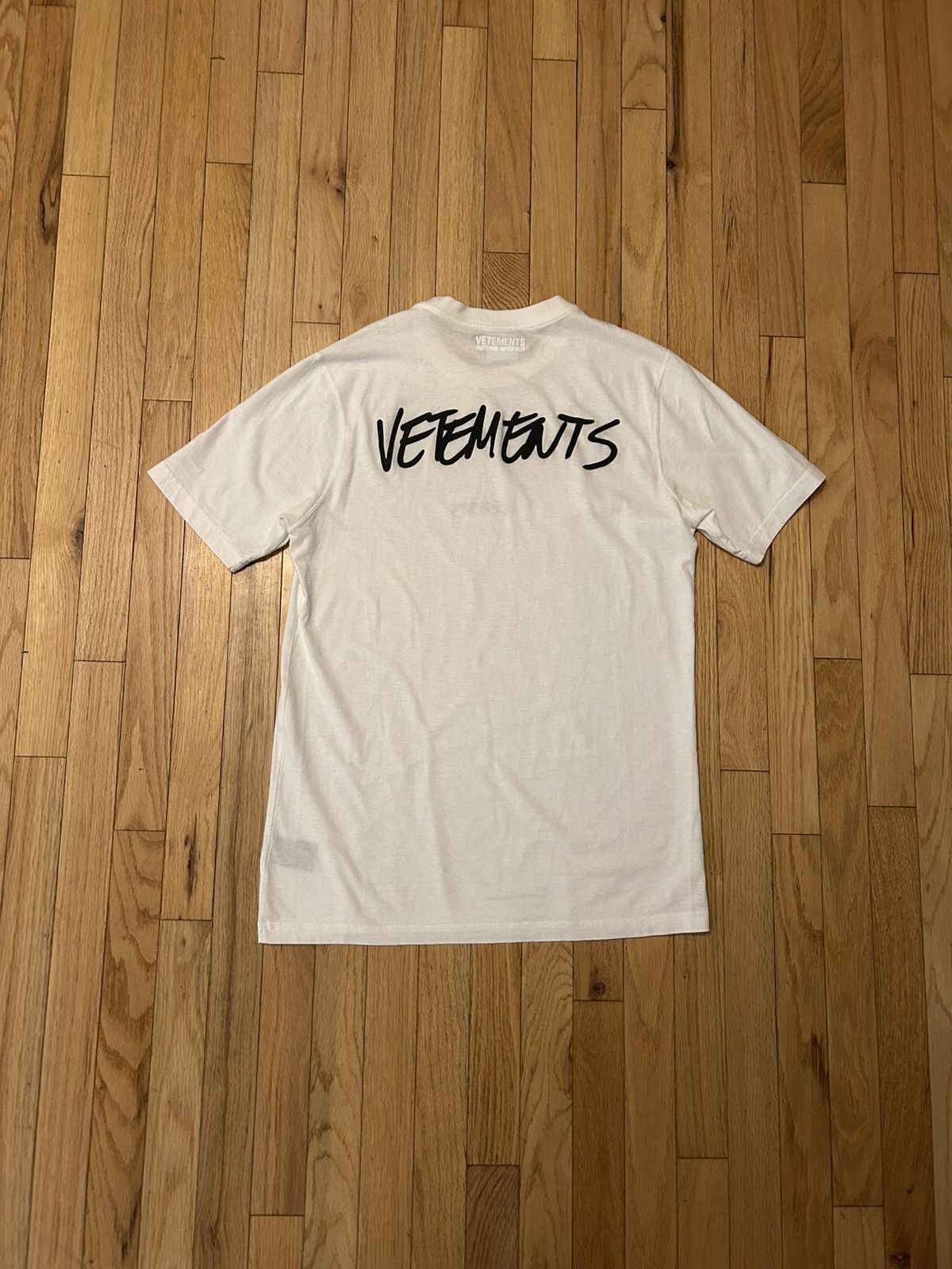 Vetements Vetements Written Logo Tee Size US XS / EU 42 / 0 - 5 Thumbnail