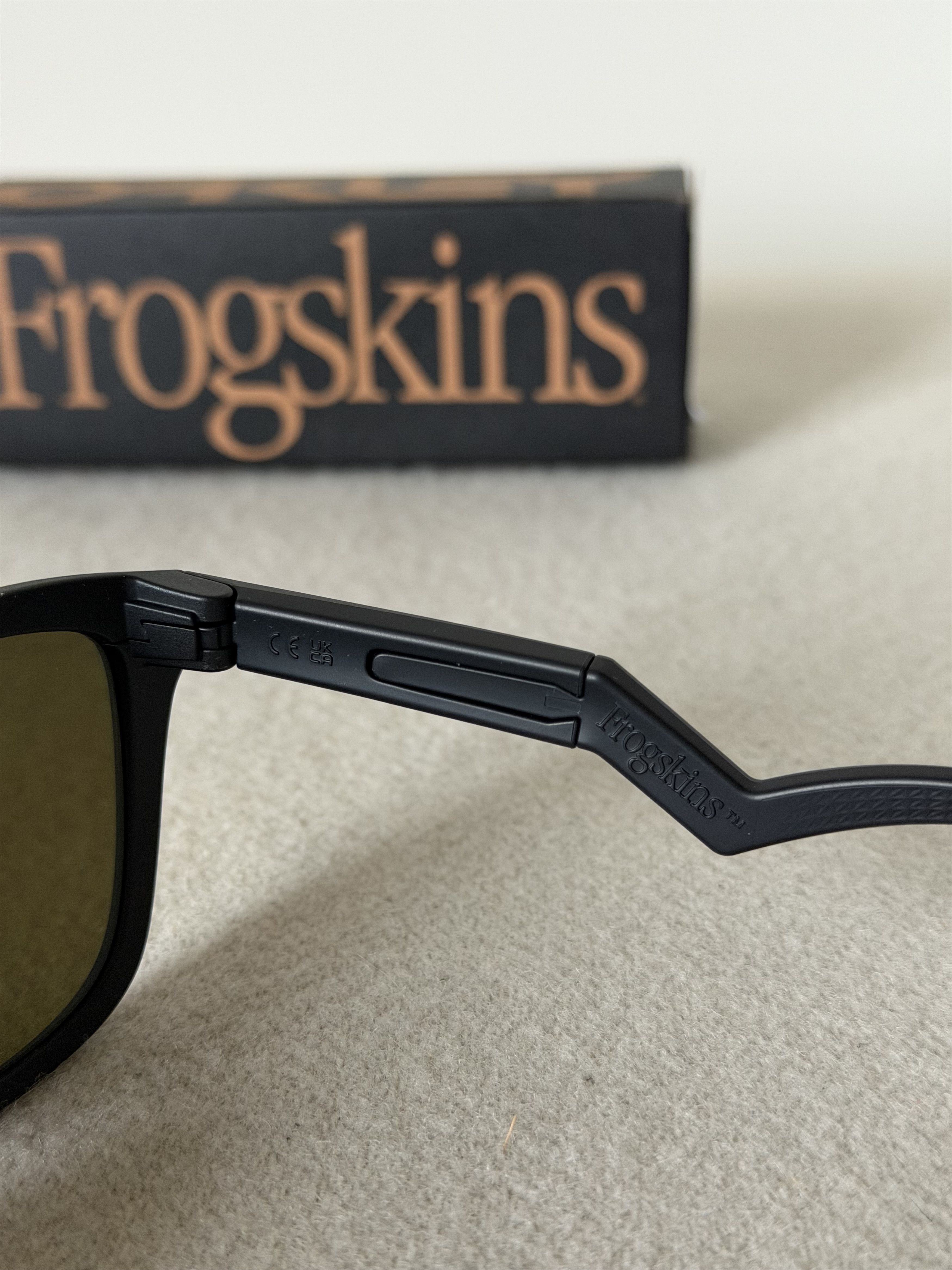 Oakley Oakley Albino & Preto Frogskin Sunglasses in Matte Black Size ONE SIZE - 7 Thumbnail