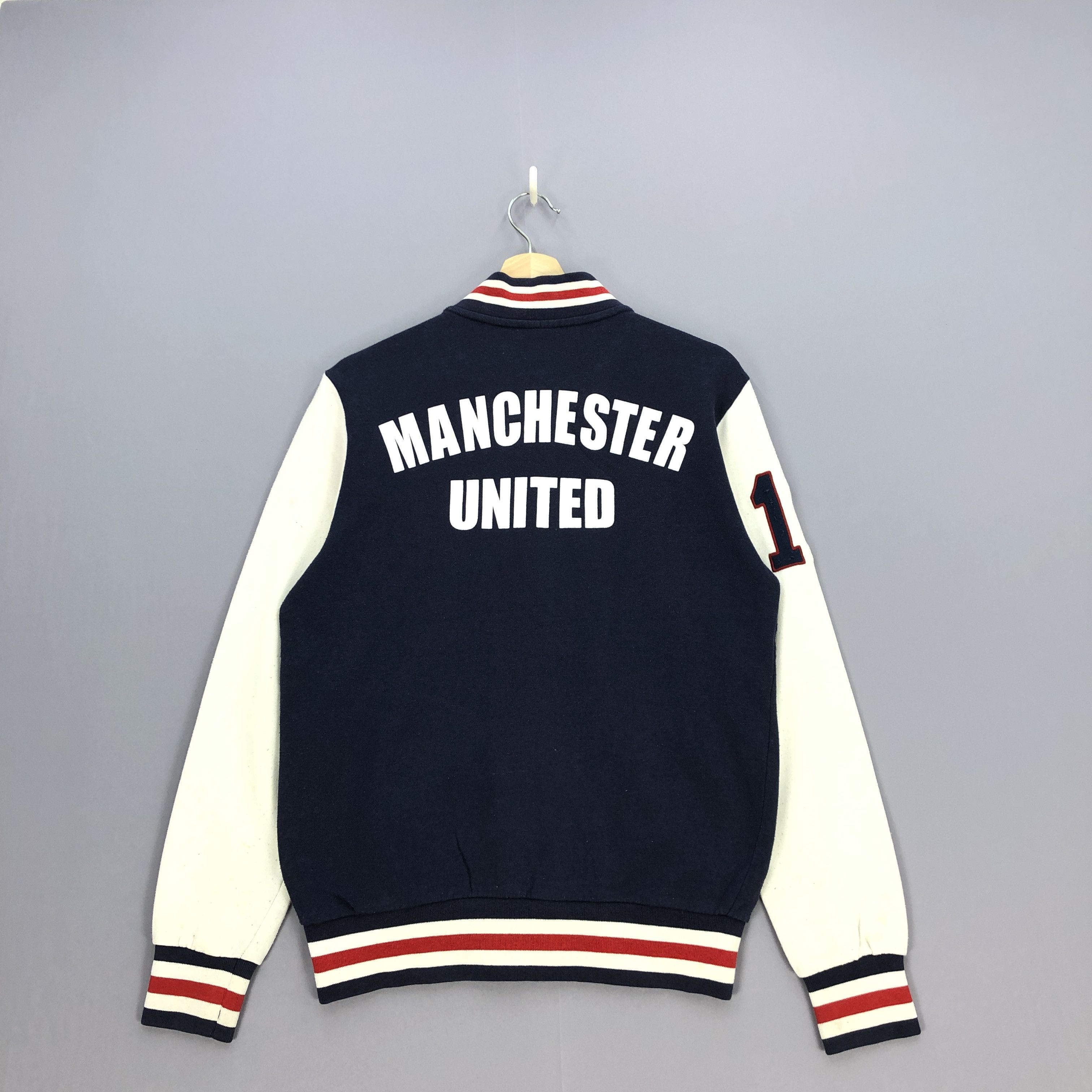 Vintage Vintage Manchester United Varsity Sweater Sweatshirt Size US M / EU 48-50 / 2 - 4 Thumbnail