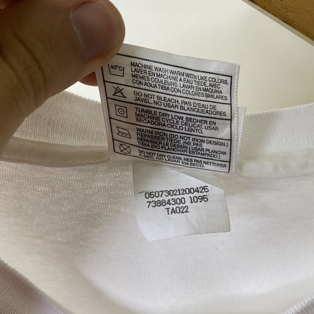 Nike 1990s Nike Essential Embroidery Small Swoosh T Shirt Size US XL / EU 56 / 4 - 5 Thumbnail