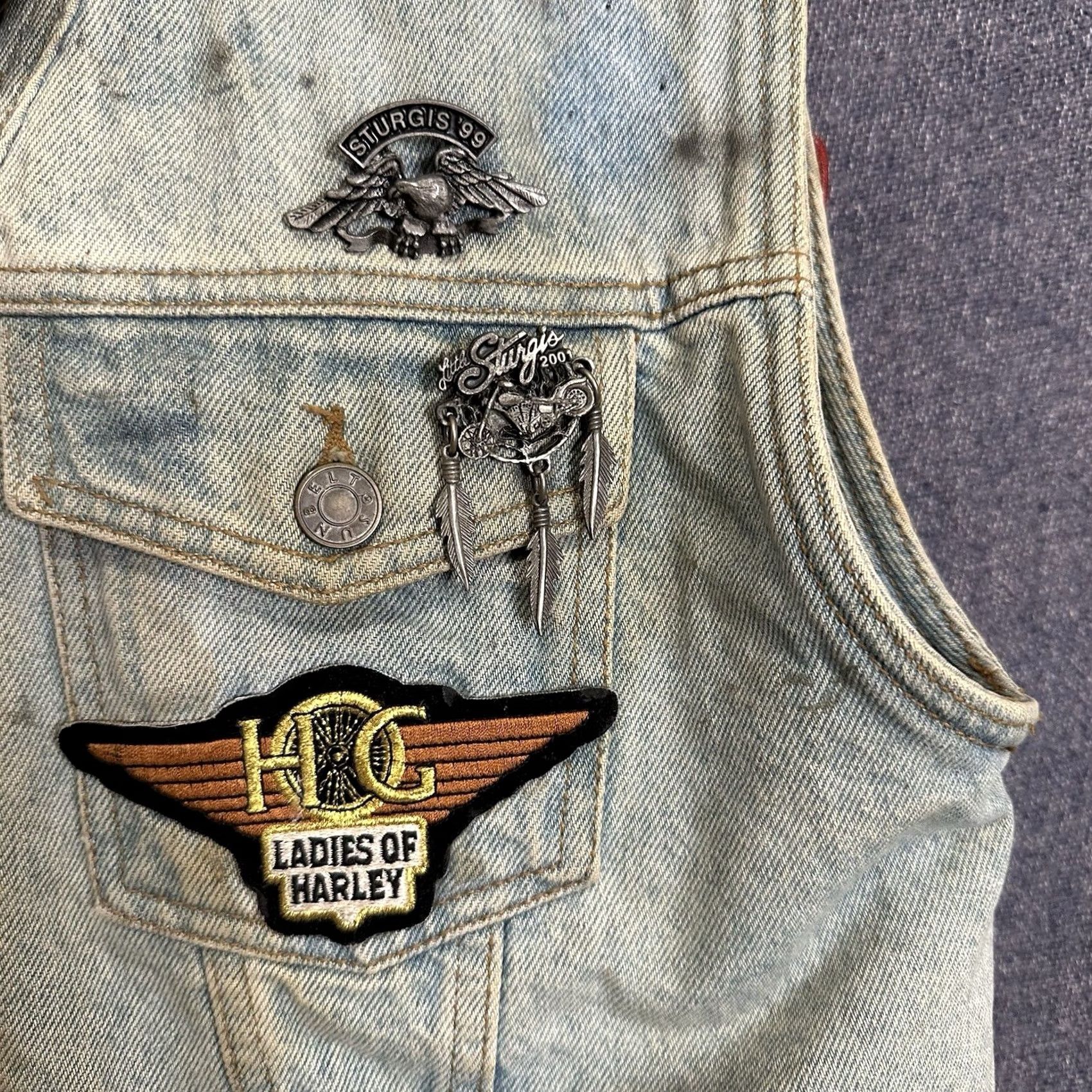 Denime VINTAGE 90s Denim Biker Vest Sleeveless Large Women’s Motorcycle Patches Pins Sun Belt Blue Cotton Denim Size L / US 10 / IT 46 - 5 Thumbnail