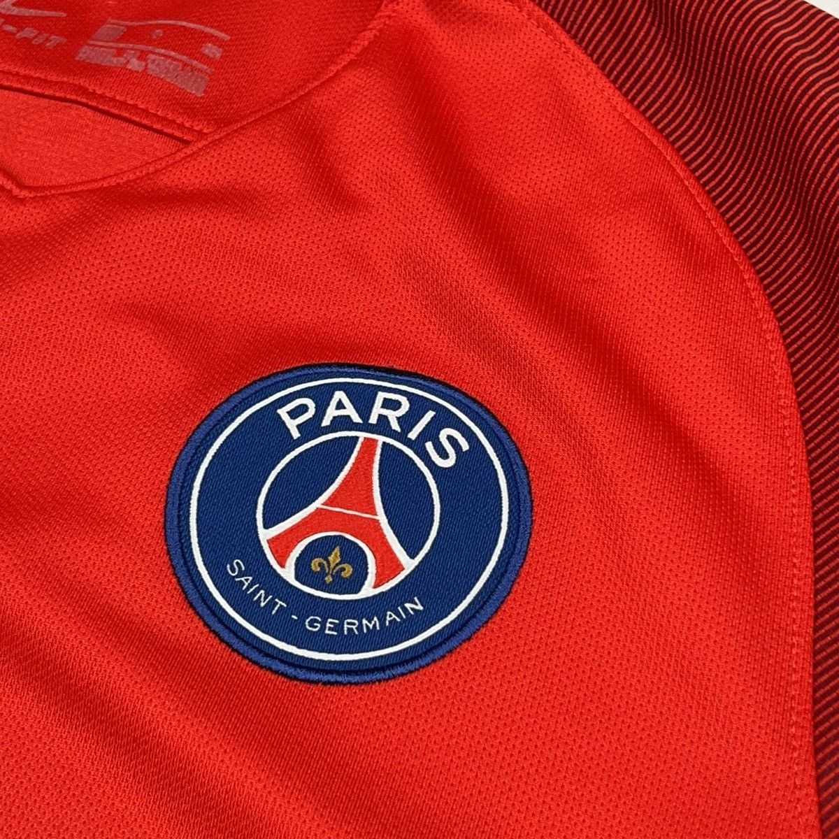 Nike Nike PSG 2016 Jersey Red Soccer Football Size US S / EU 44-46 / 1 - 4 Thumbnail