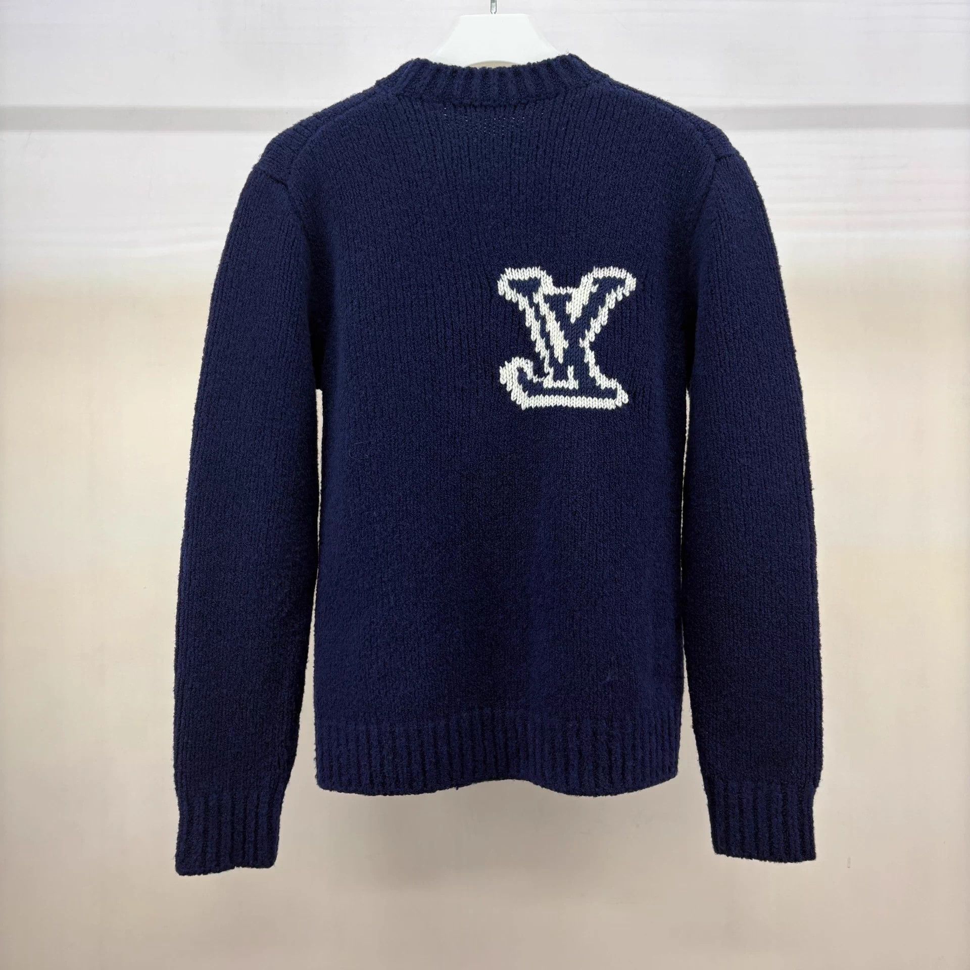 Louis Vuitton LV Intarsia Logo Teddy Sweater Navy S NWT Size US S / EU 44-46 / 1 - 2 Thumbnail