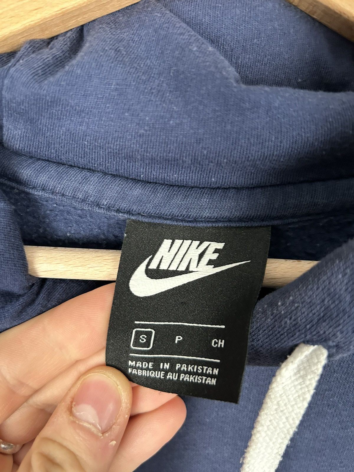 Nike Vintage Nike Big Logo Swoosh Hoodie Streetwear Gorpcore Size US S / EU 44-46 / 1 - 4 Thumbnail