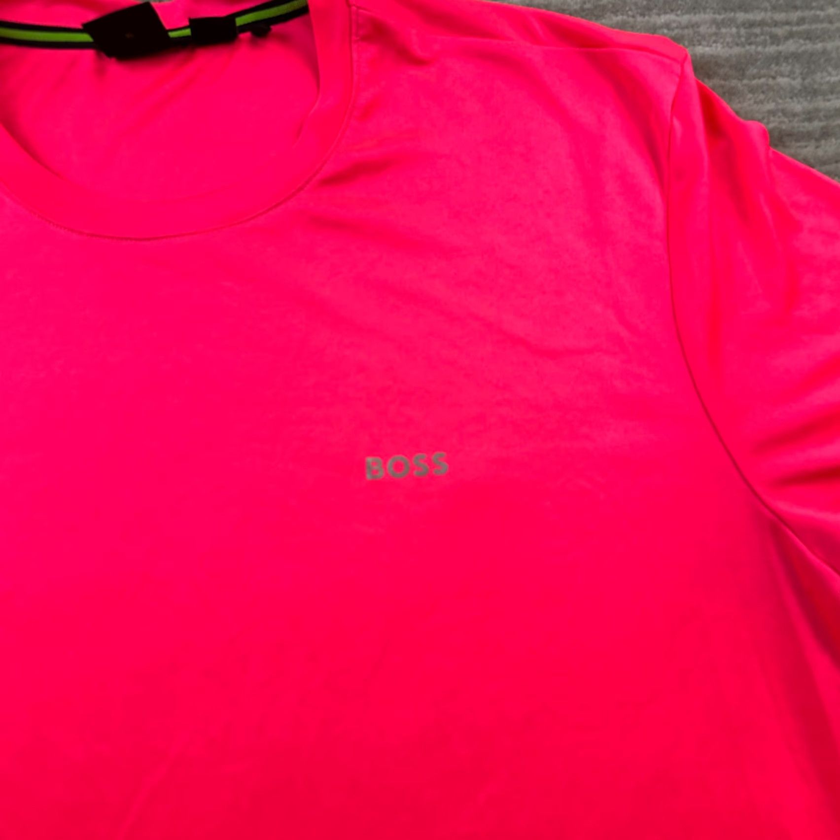Hugo Boss **HUGO BOSS Pink Pullover Short Sleeve T-Shirt Mens XL** User: **HUGO BOSS Pink Pullover Short Sleeve T-Shirt Mens XL** Size US XL / EU 56 / 4 - 4 Thumbnail
