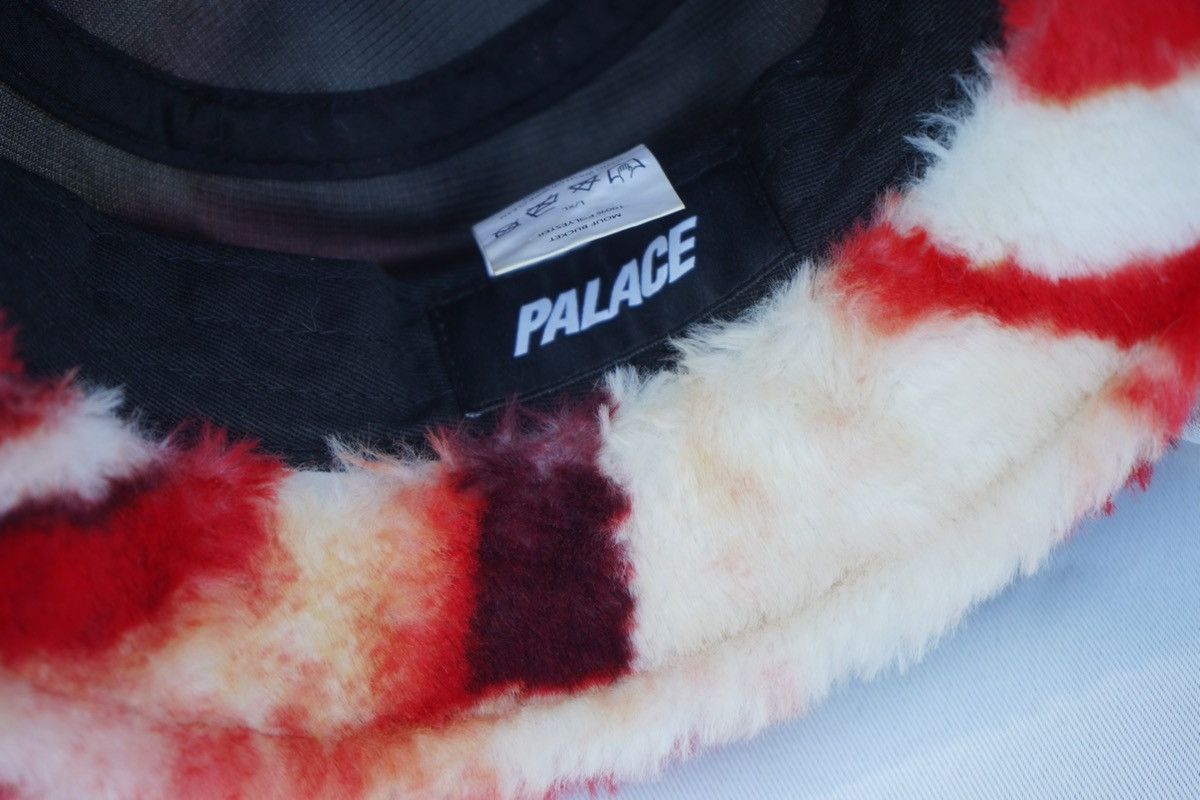 Palace Palace John & Molly Mouf Fur Bucket Hat Size ONE SIZE - 4 Thumbnail