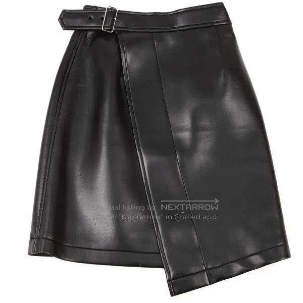 Comme des Garcons Comme Des Garcons size M Synthetic leather belt wrap skirt Size 25" / US 0 / IT 36 - 1 Thumbnail