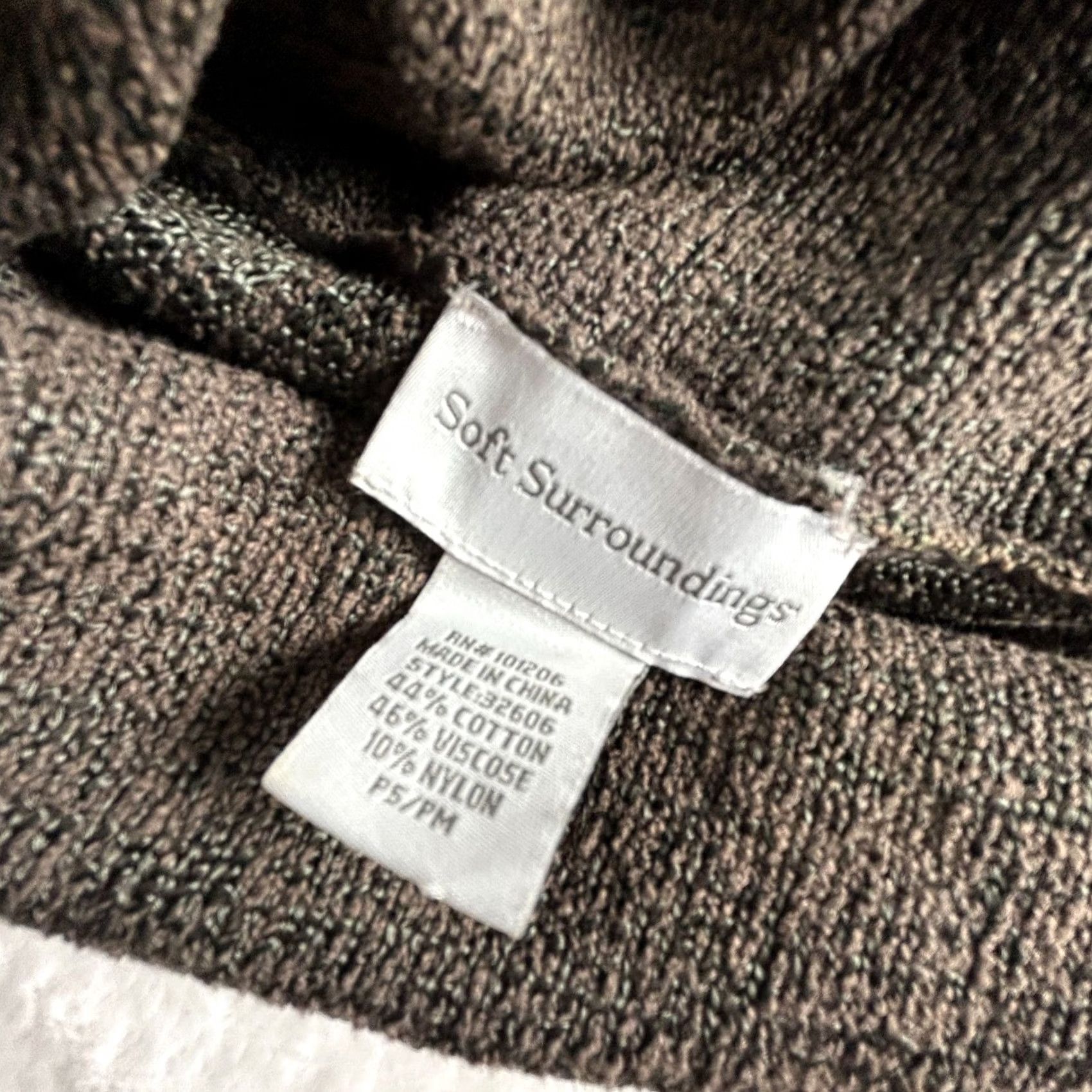 Soft Surroundings Soft Surroundings Cowl Neck Pullover Tunic Sweater PS/PM Taupe Pockets Womens Knit Pullover Size S / US 4 / IT 40 - 3 Thumbnail