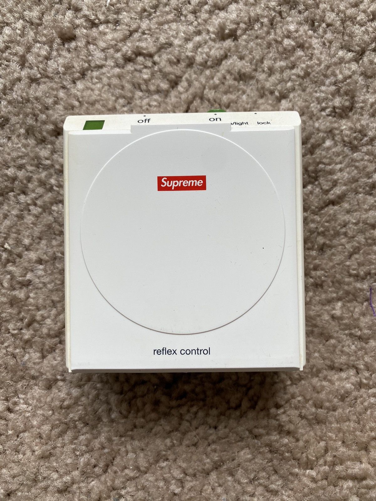 Braun × Supreme Supreme Braun travel alarm clock white SS15 authentic Size ONE SIZE - 1 Thumbnail