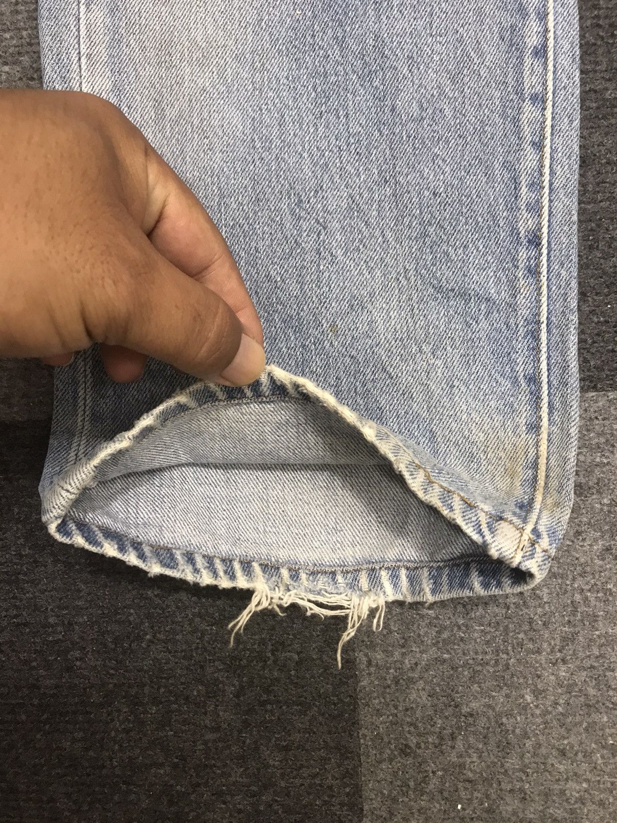 Levi's Vintage Levis 501 Light wash Distressed Jeans Size US 30 / EU 46 - 9 Thumbnail