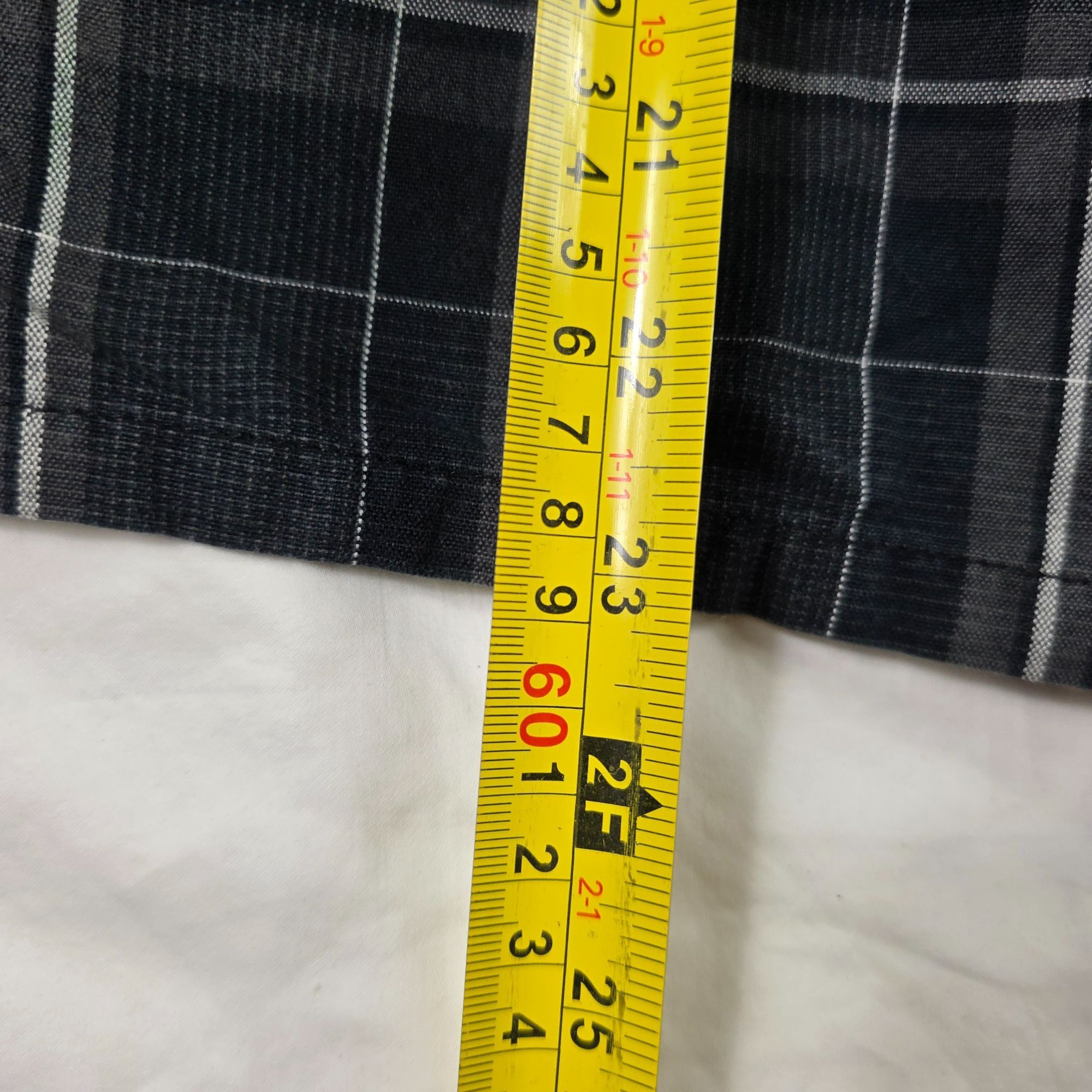 Hurley Hurley Mens Size 42 Black Plaid Shorts Walking Casual Lightw Size US 42 / EU 58 - 9 Thumbnail