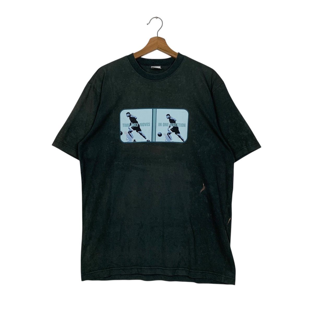 Nike Vintage 90s Nike Football T-shirt Size US M / EU 48-50 / 2 - 1 Thumbnail