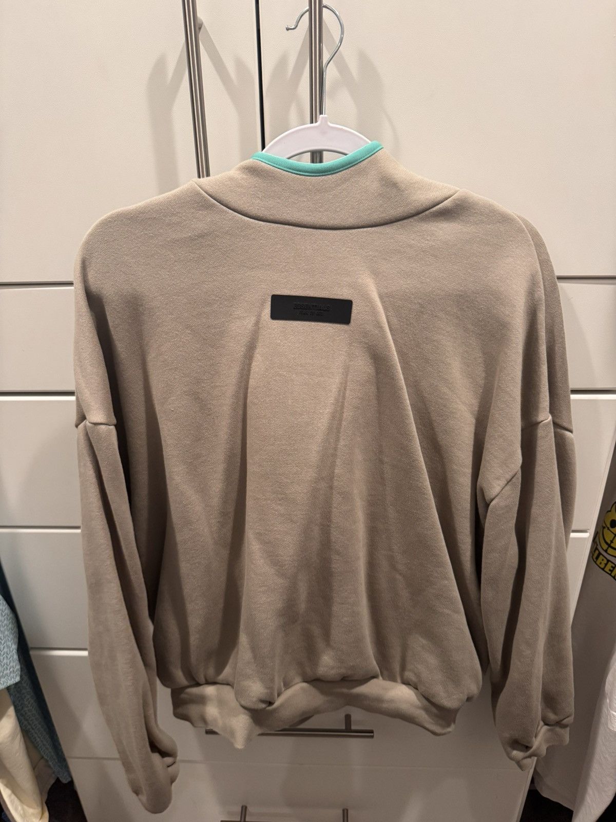 Essentials × Fear of God Beige and Green outline hoodie Size US S / EU 44-46 / 1 - 1 Thumbnail
